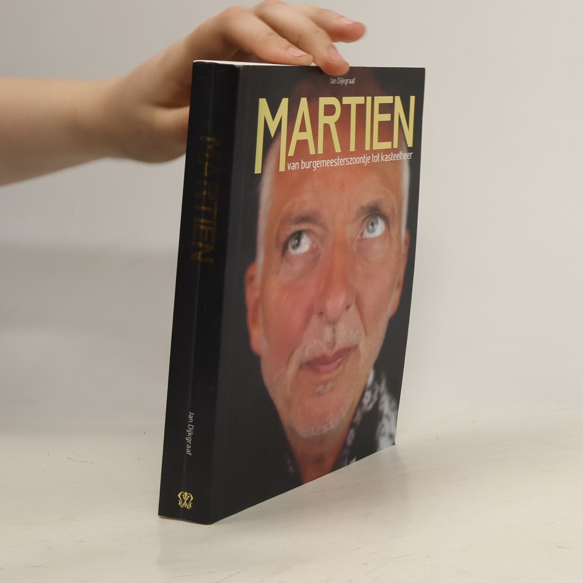 Jan Dijkgraaf Martien, van burgemeesterzoontje tot kasteelheer