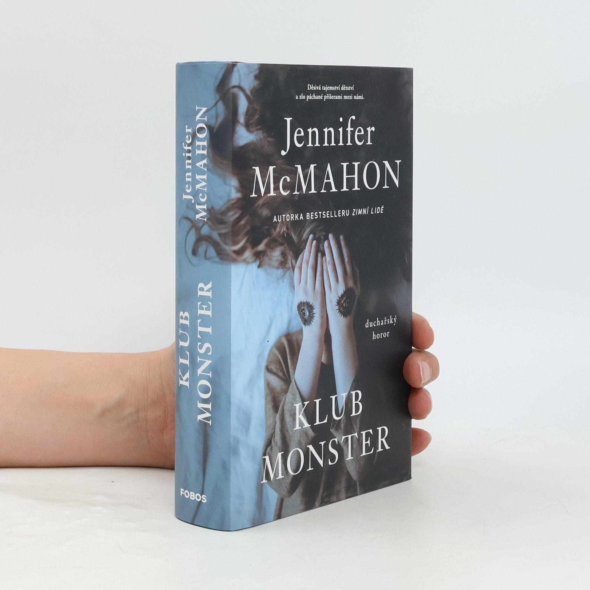 Jennifer McMahon Klub monster