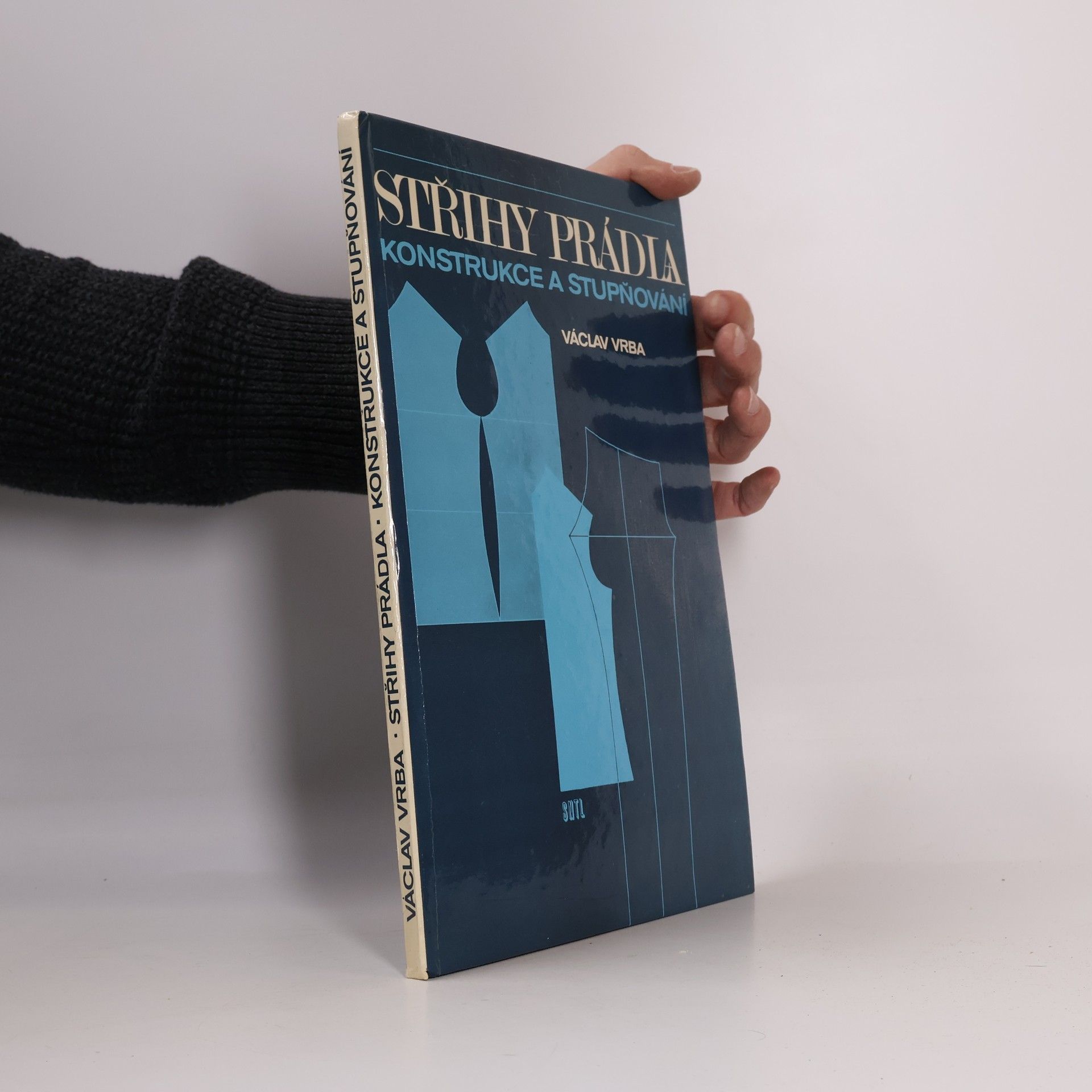 Václav Vrba Střihy prádla : konstrukce a stupňování