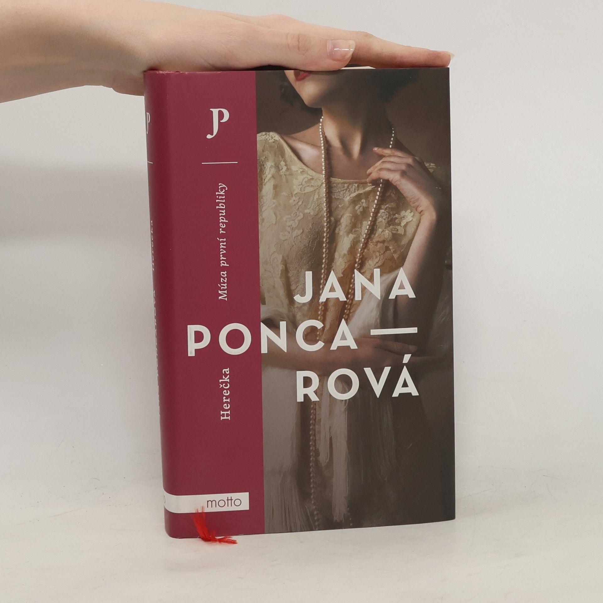 Jana Poncarová Herečka : múza první republiky