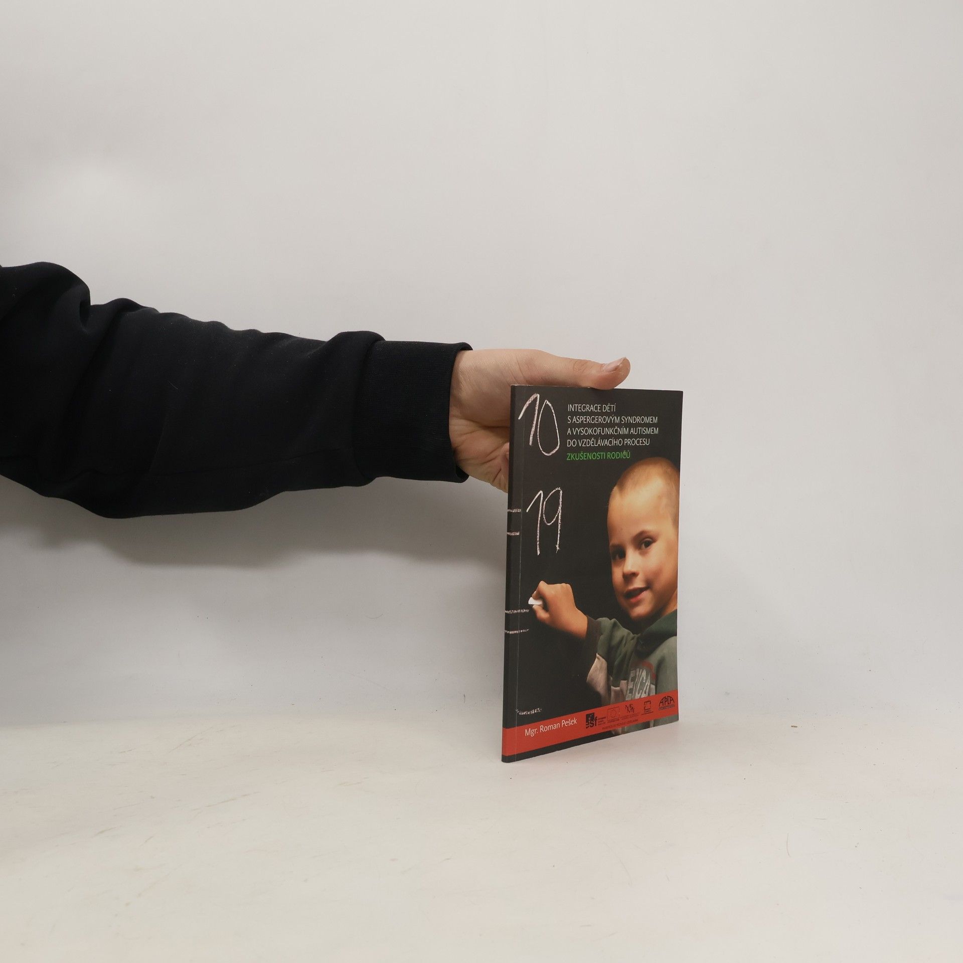 Roman Pešek Integrace dětí s aspergerovým syndromem a vysokofunkčním autismem do vzdělávacího procesu