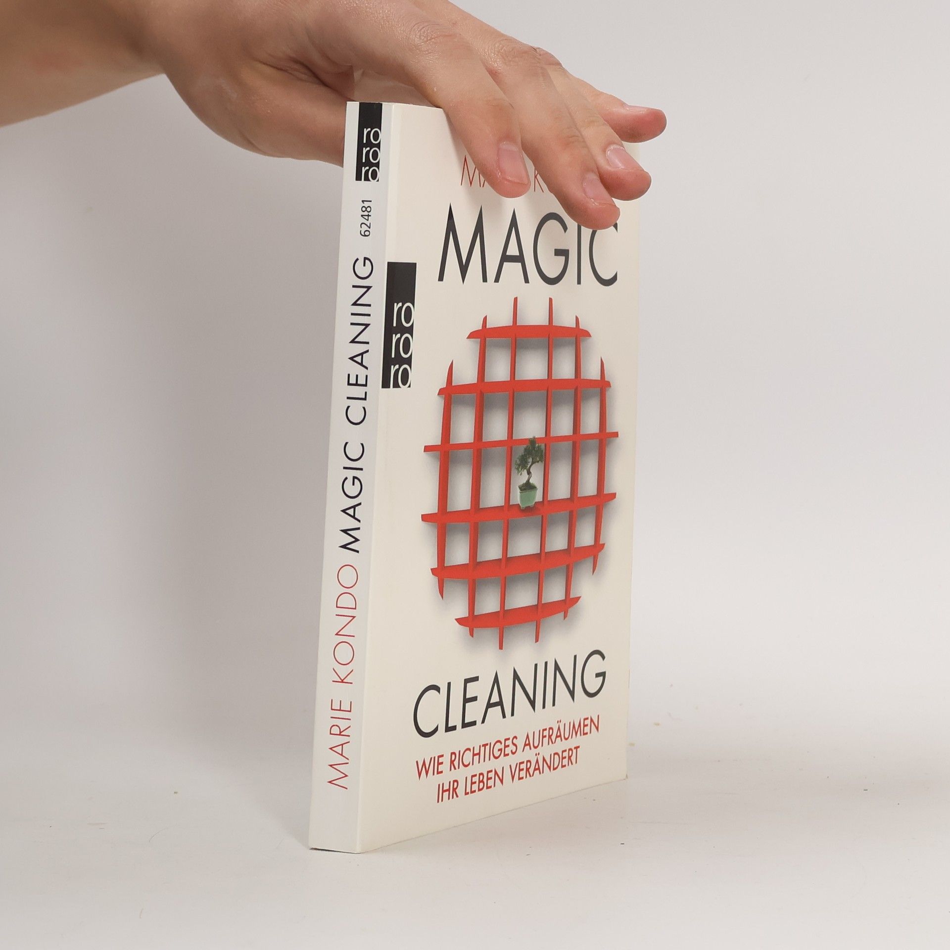 Marie Kondo Magic cleaning