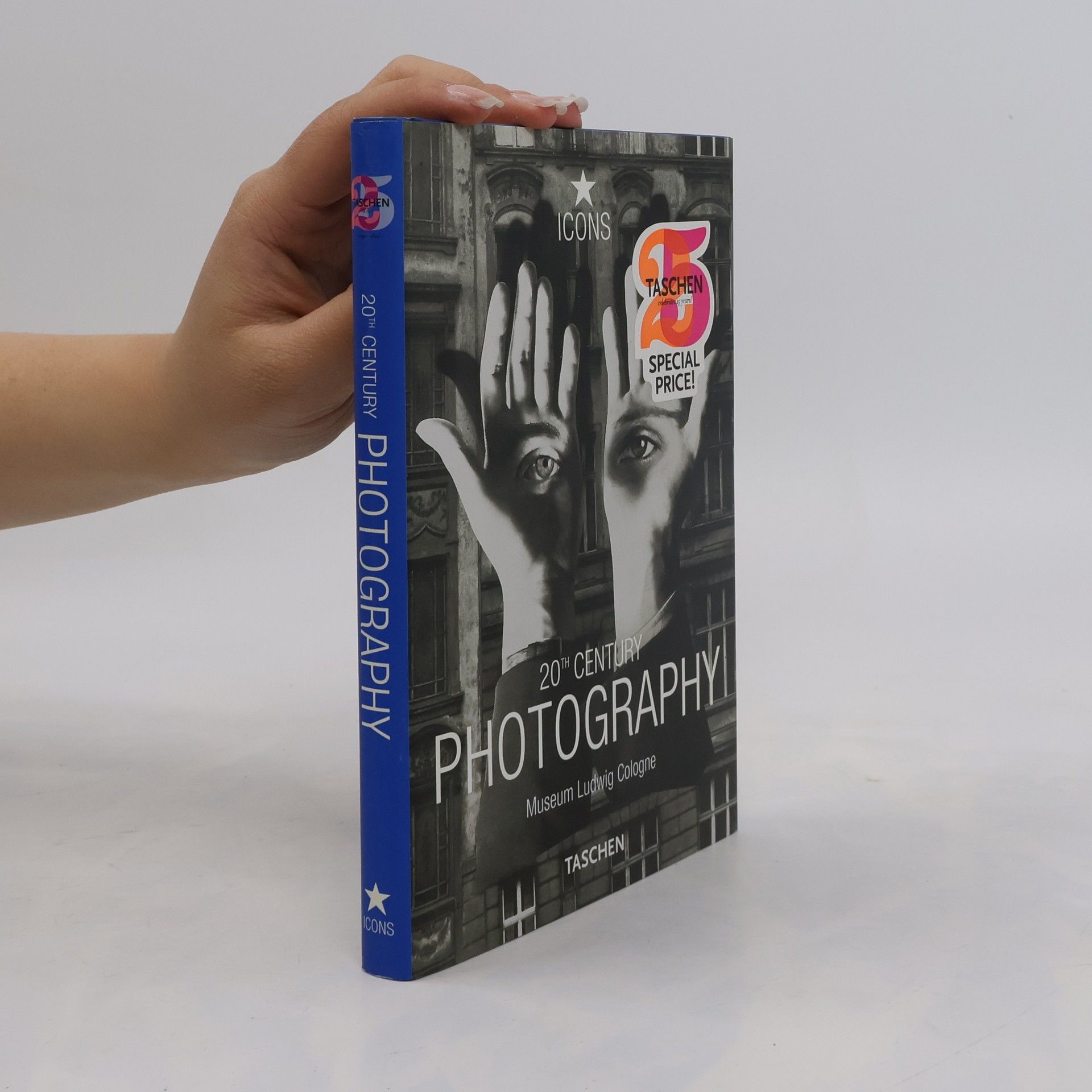 Maria Mitoglou Icons: 20th Century Photography