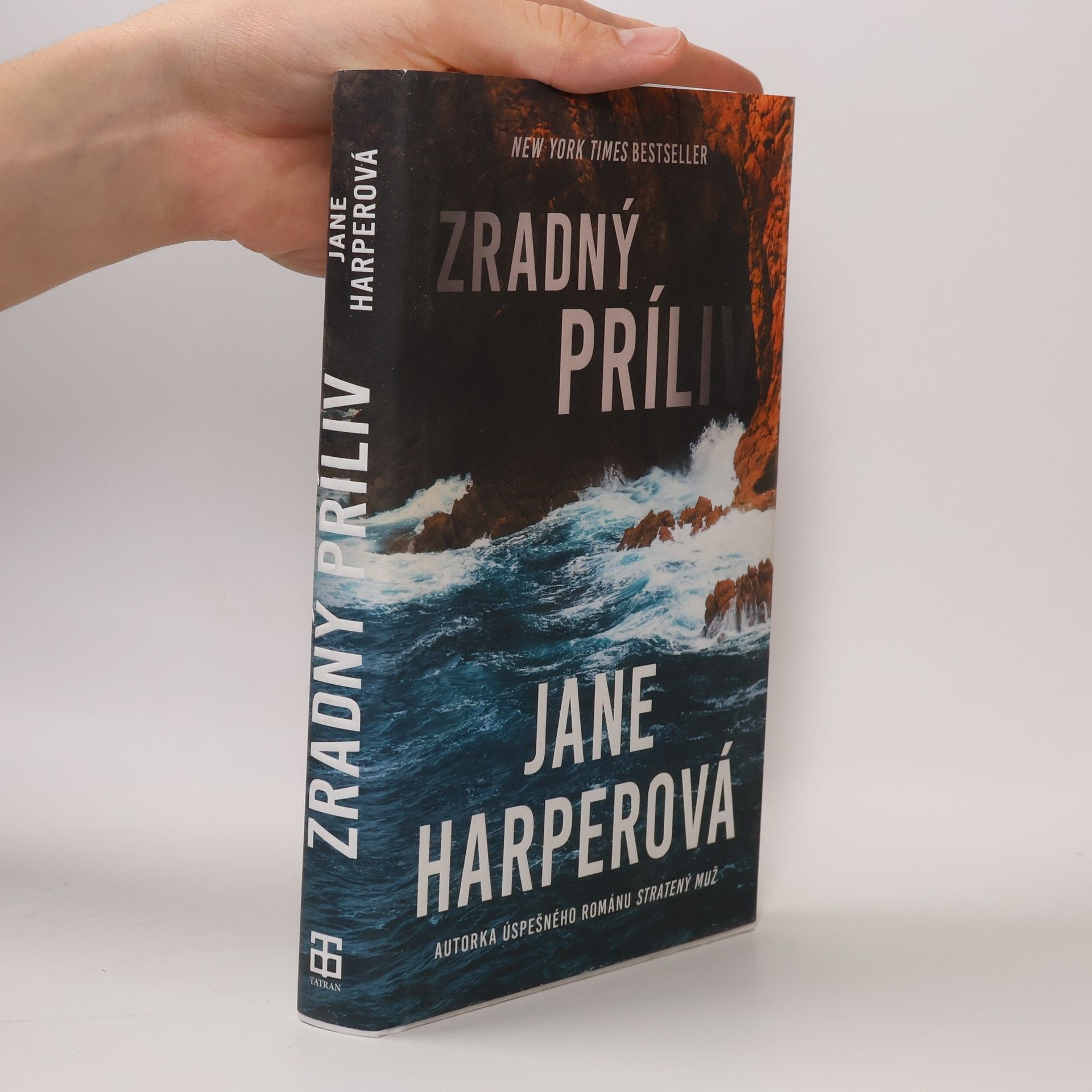 Jane Harper Zradný príliv