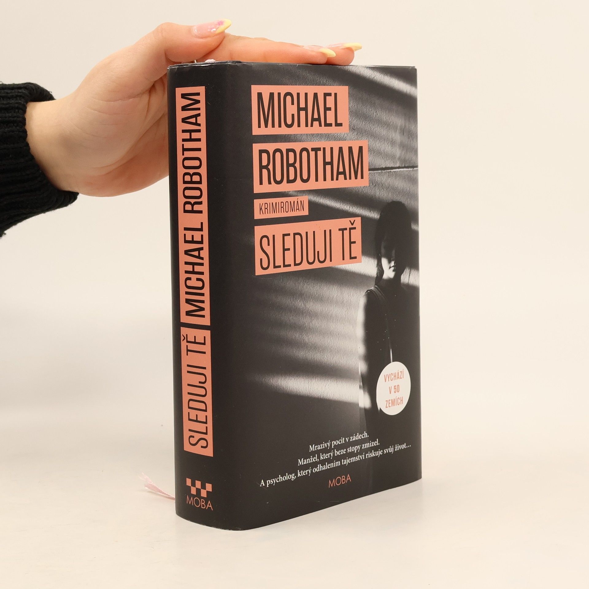 Michael Robotham Sleduji tě