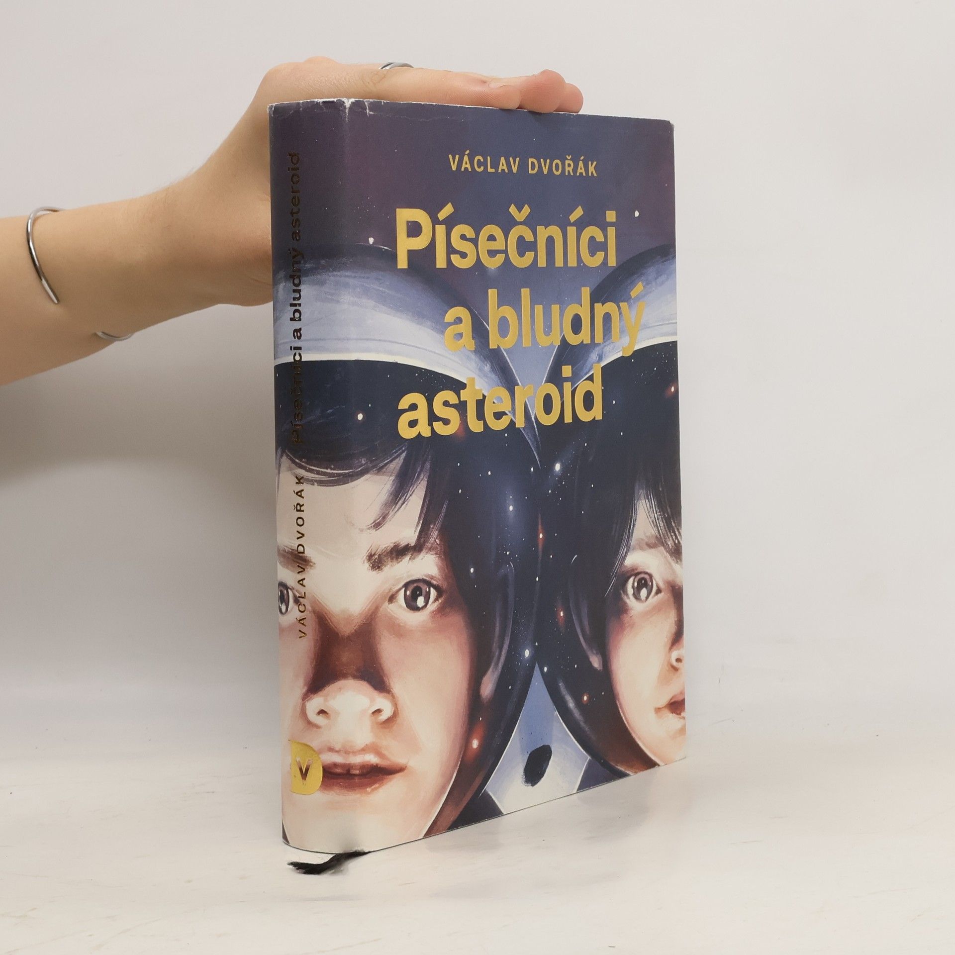 Václav Dvořák Písečníci a bludný asteroid