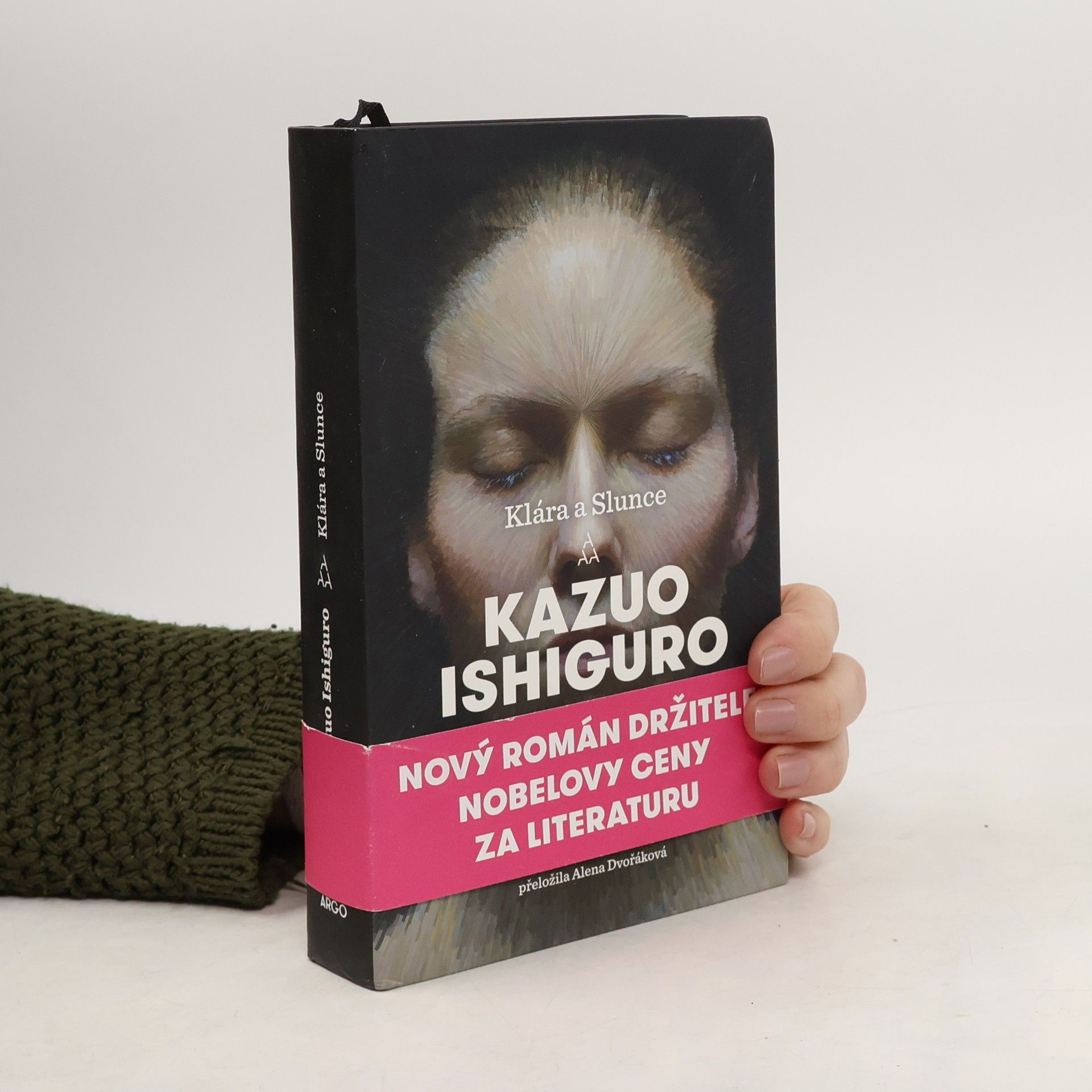 Kazuo Ishiguro Klára a Slunce