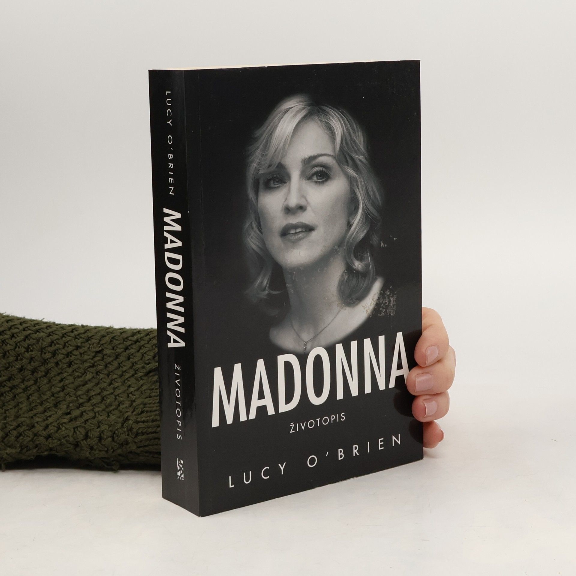 Lucy O'Brien Madonna : životopis