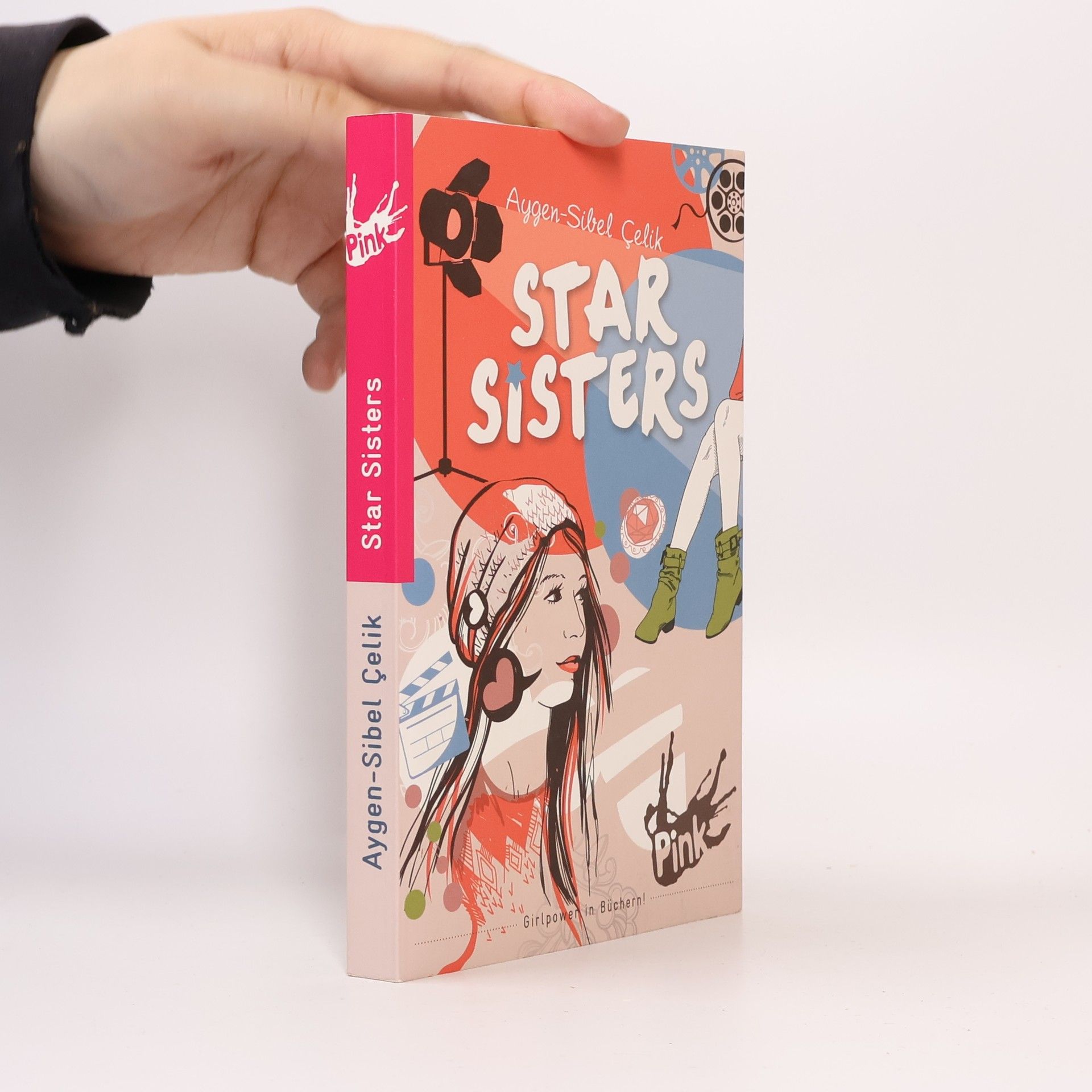 Aygen-Sibel Çelik Star Sisters