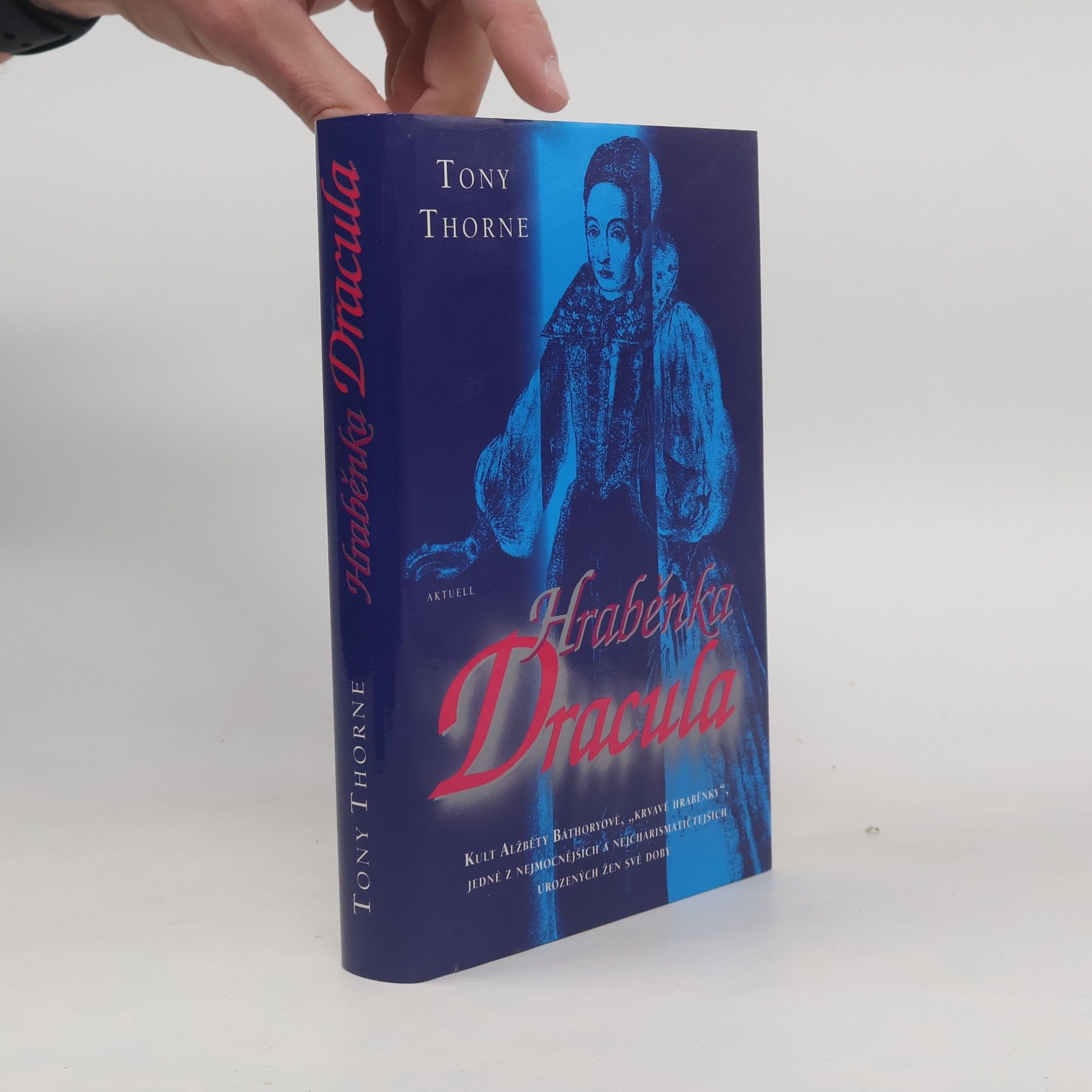 Tony Thorne Hraběnka Dracula