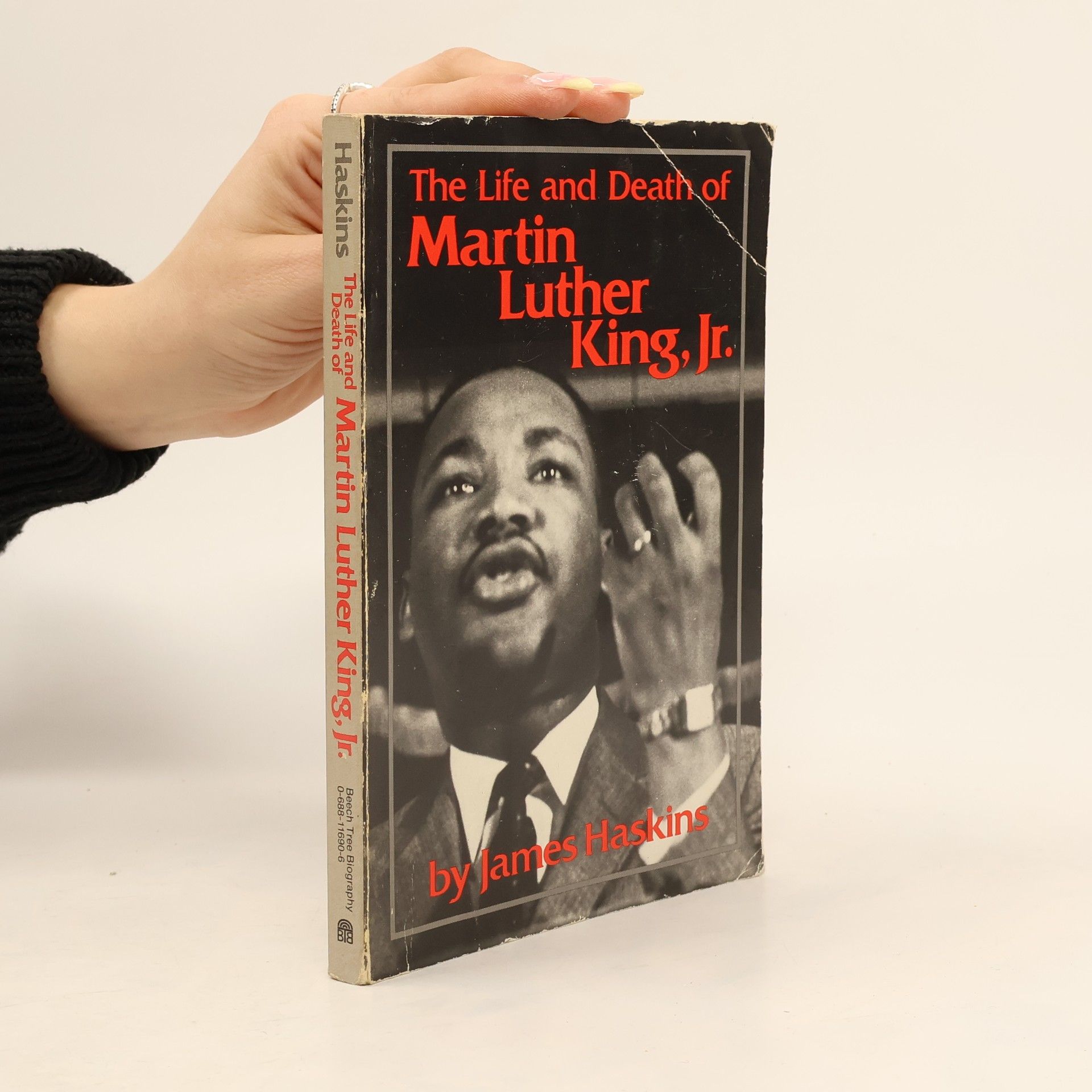 James Haskins Beech Tree Biography: The Life and Death of Martin Luther King, Jr.