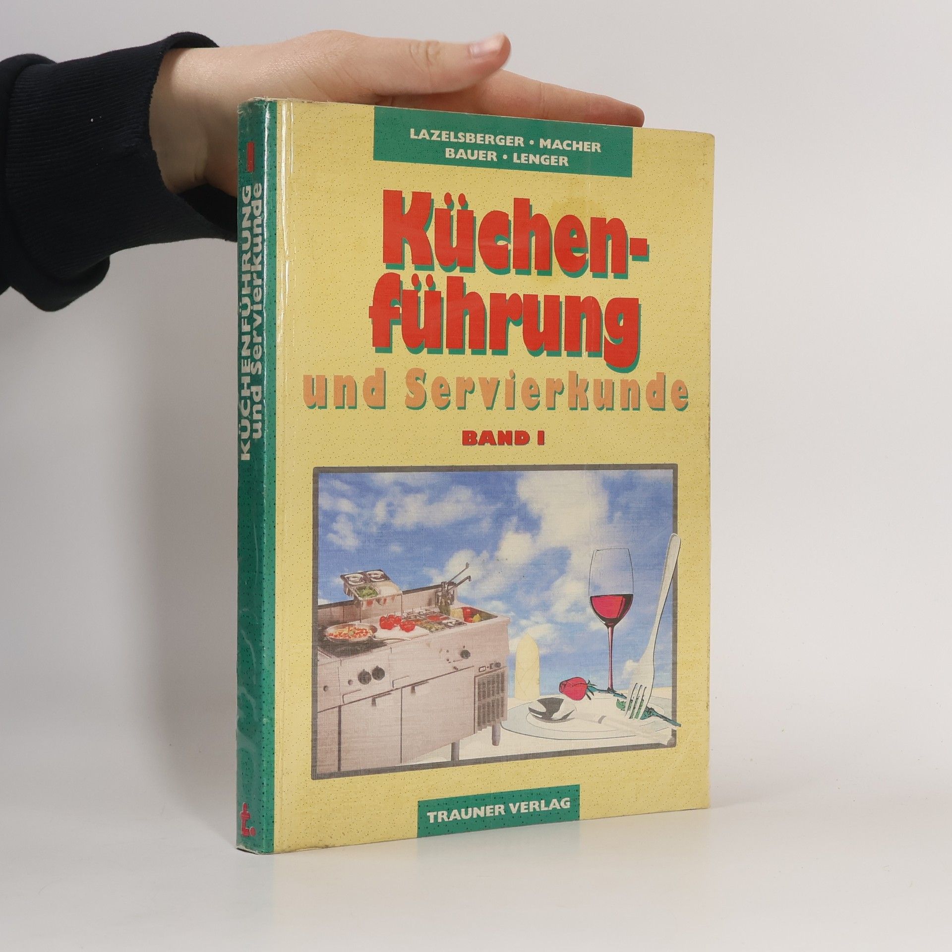 Renate Lazelsberger Küchenführung und Servierkunde