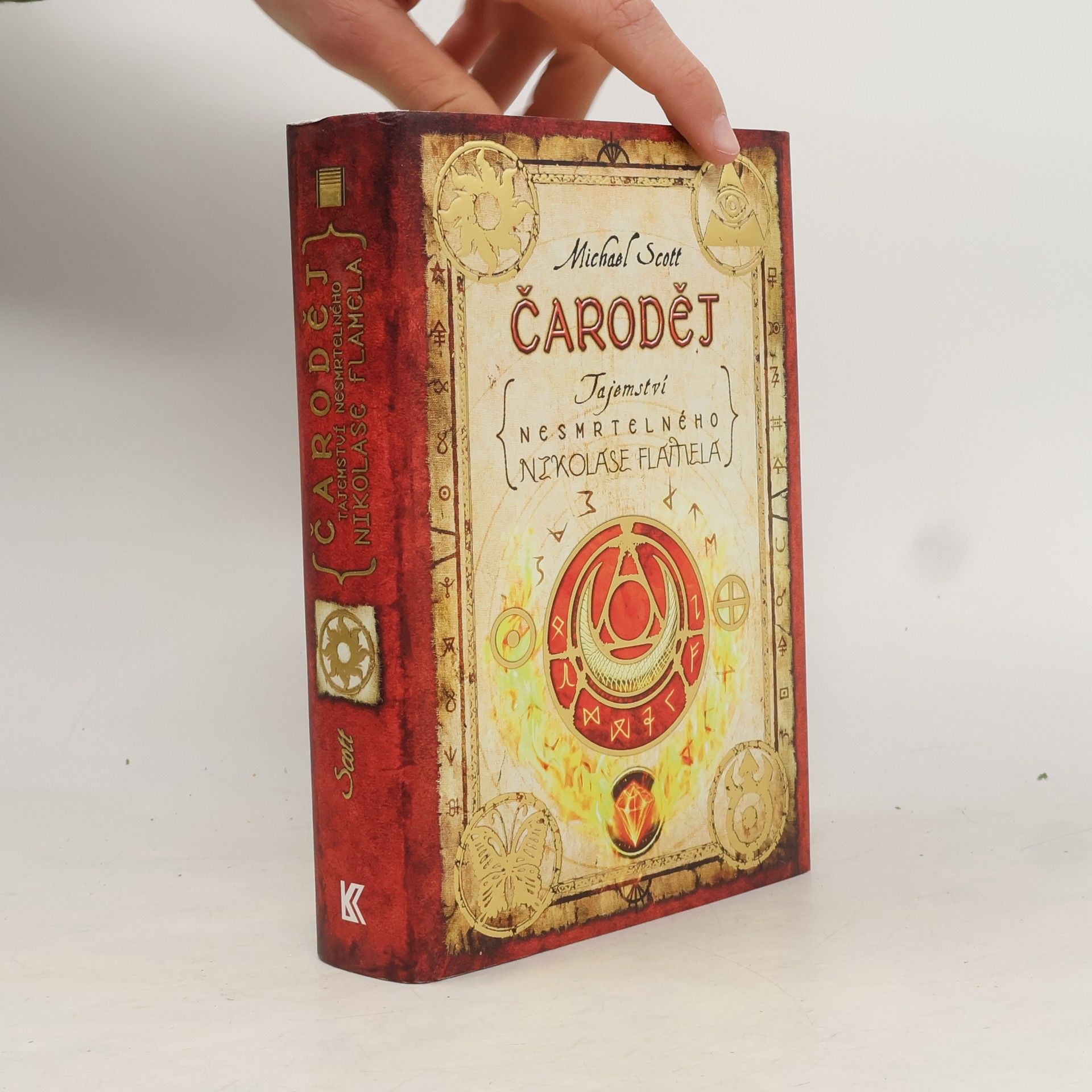 Michael Scott Tajemství nesmrtelného Nikolase Flamela. Čaroděj