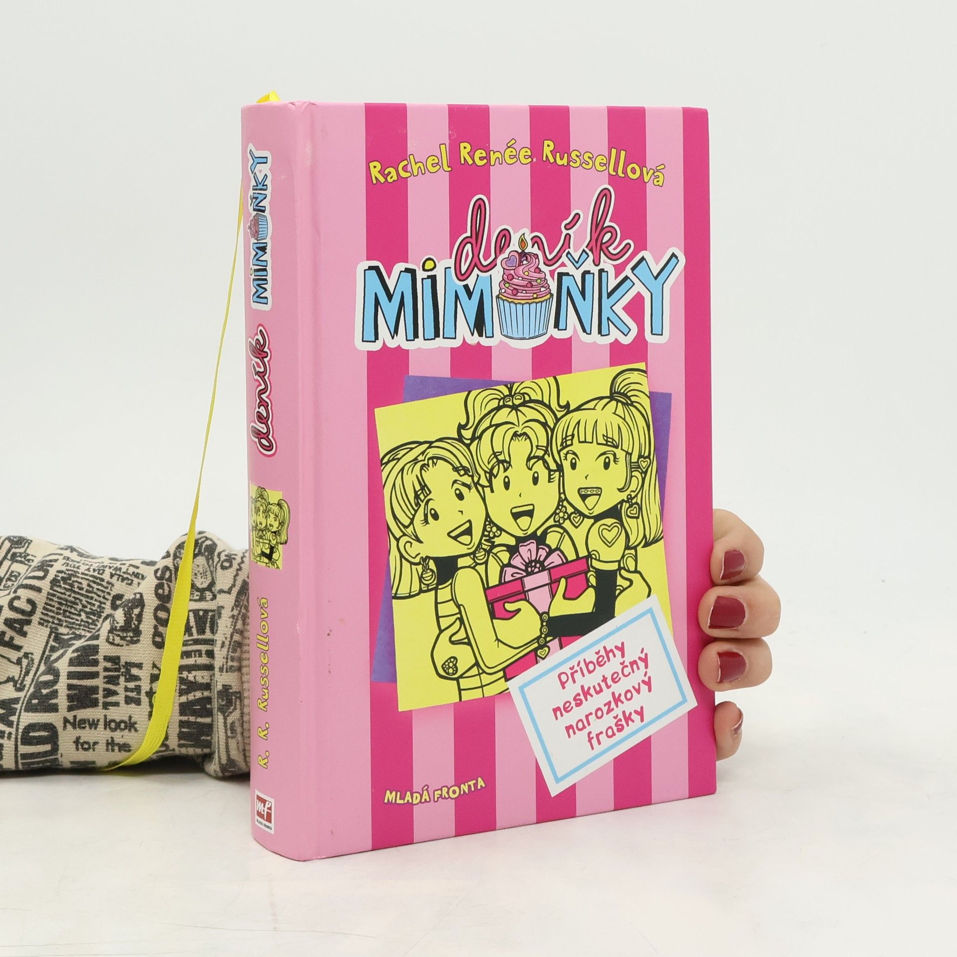Rachel Renée Russellová Deník Mimoňky 13. Příběhy neskutečný narozkový frašky