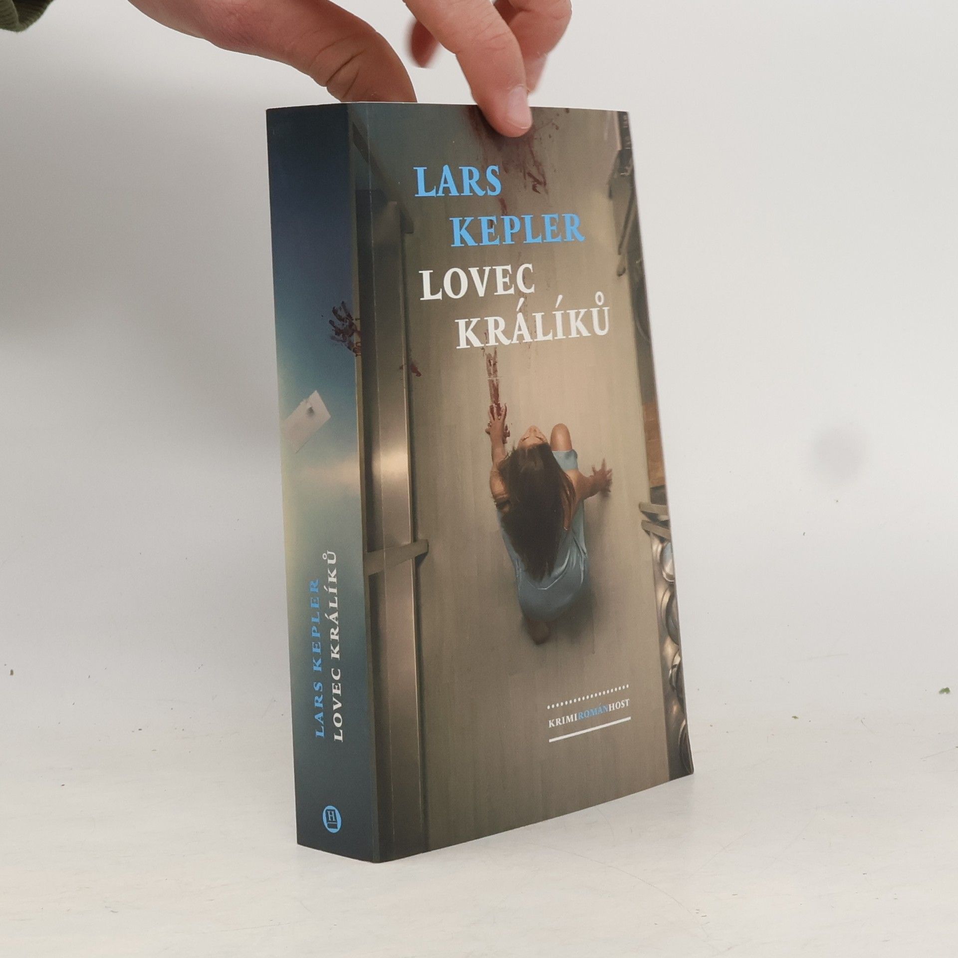 Lars Kepler Lovec králíků