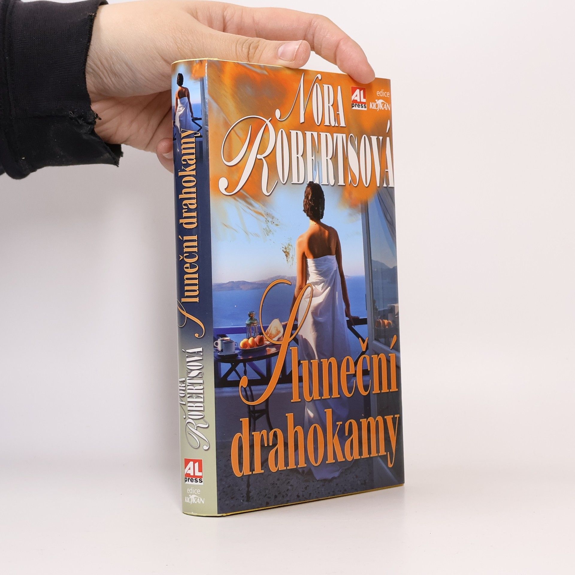 Nora Roberts Sluneční drahokamy