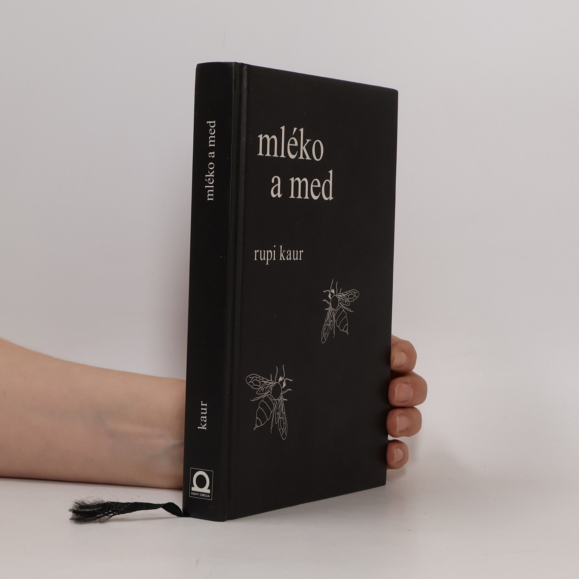 Rupi Kaur Mléko a med