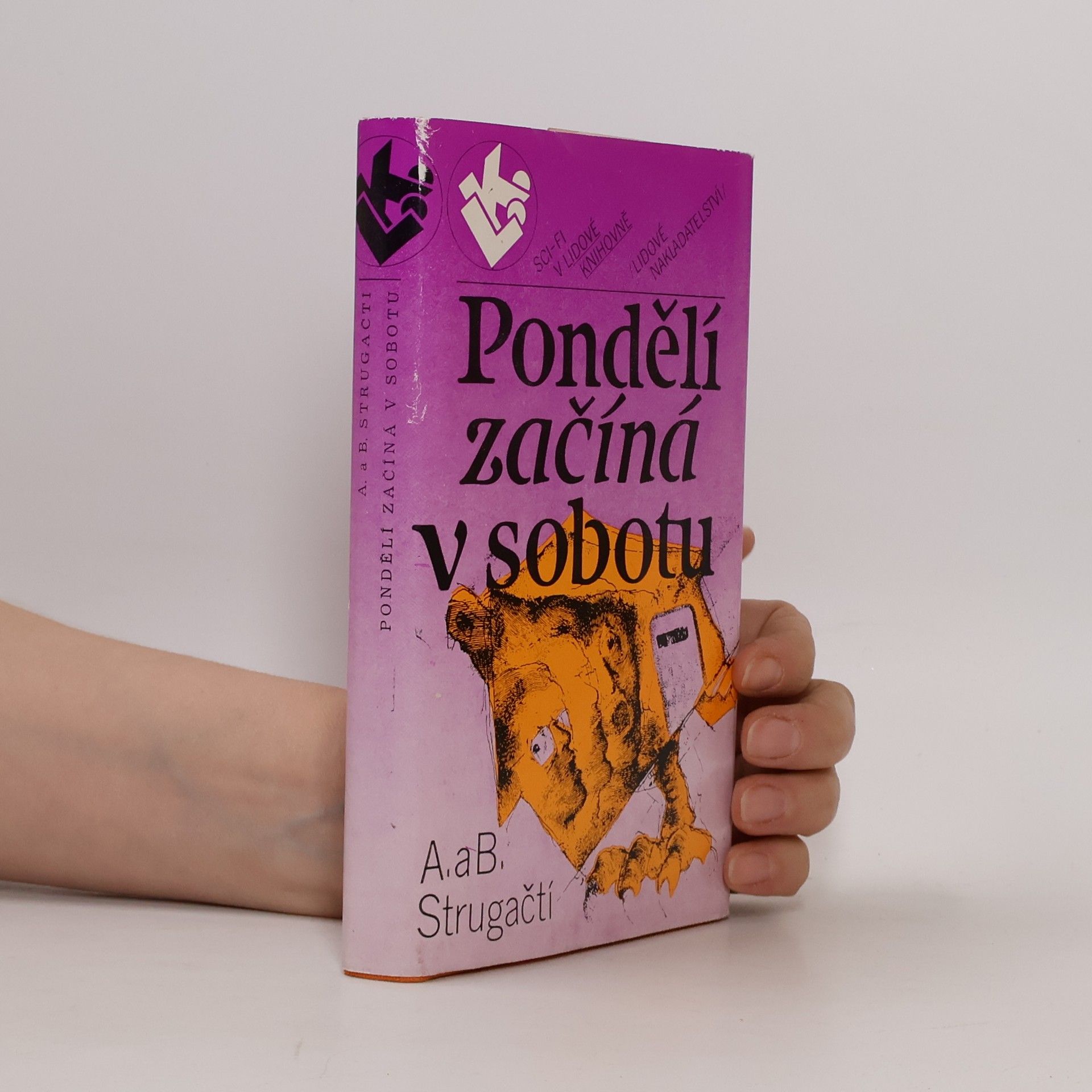 Arkadij Natanovič Strugackij Pondělí začíná v sobotu