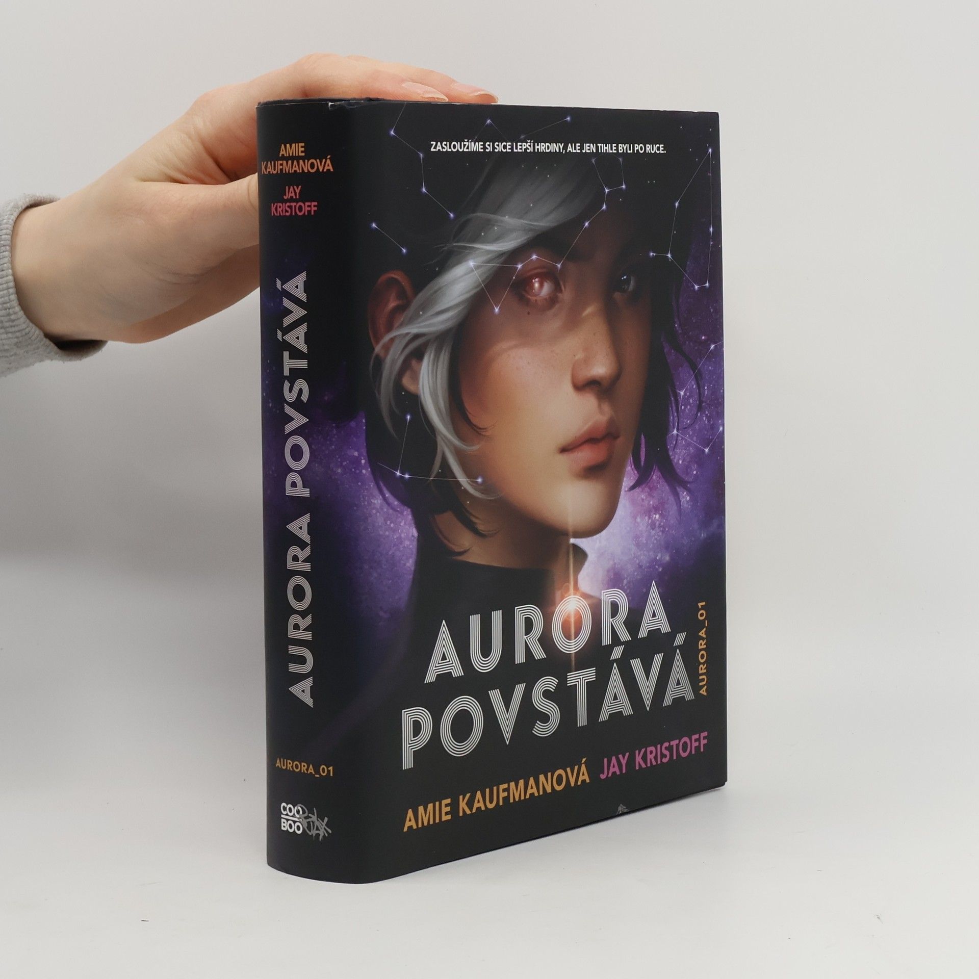 Amie Kaufman Aurora povstává