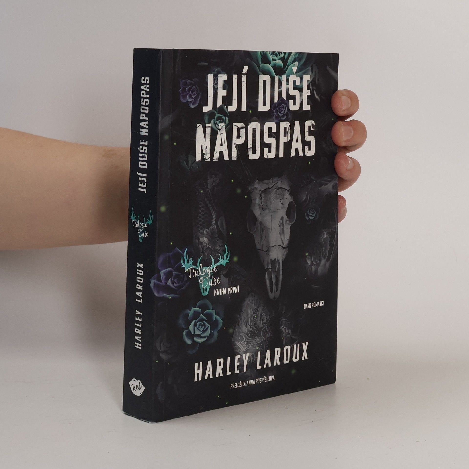 Harley Laroux Její duše napospas