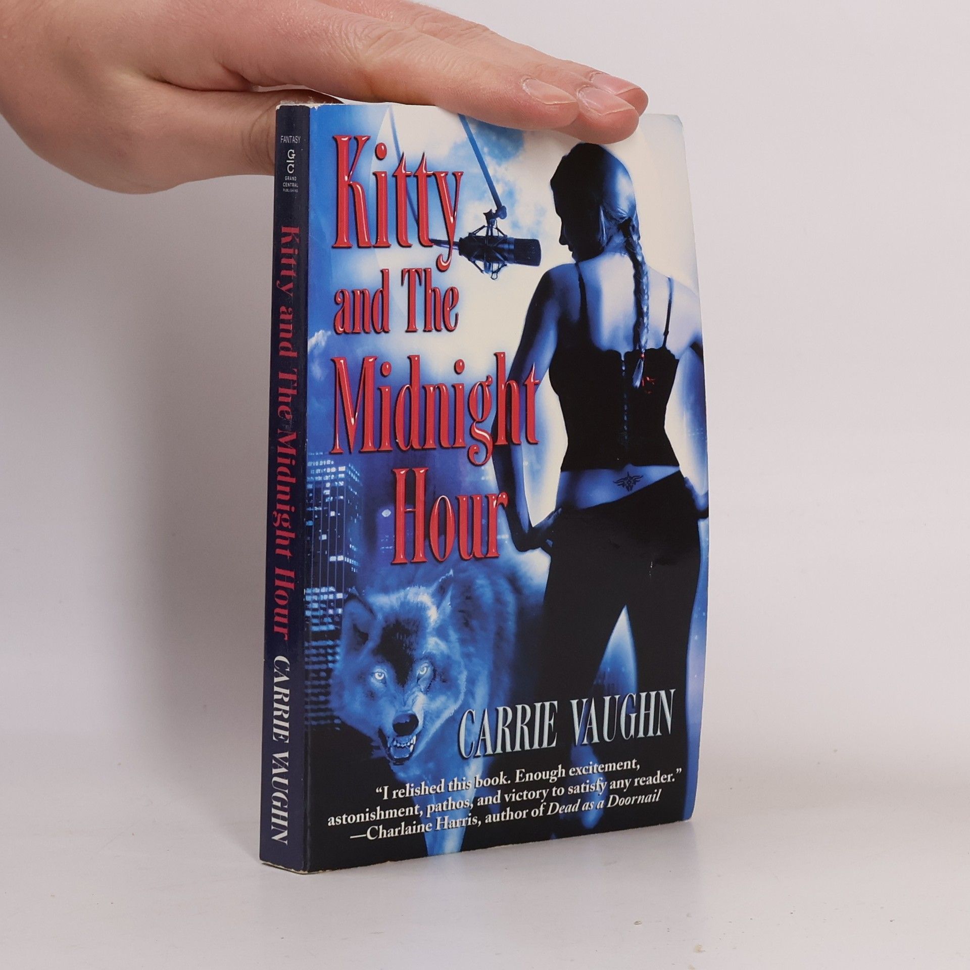 Kitty Norville Series - 1: Kitty and the Midnight Hour