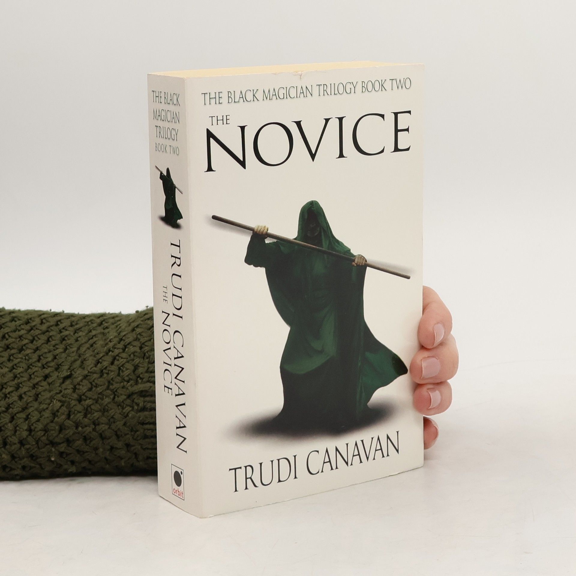 Trudi Canavan The Novice