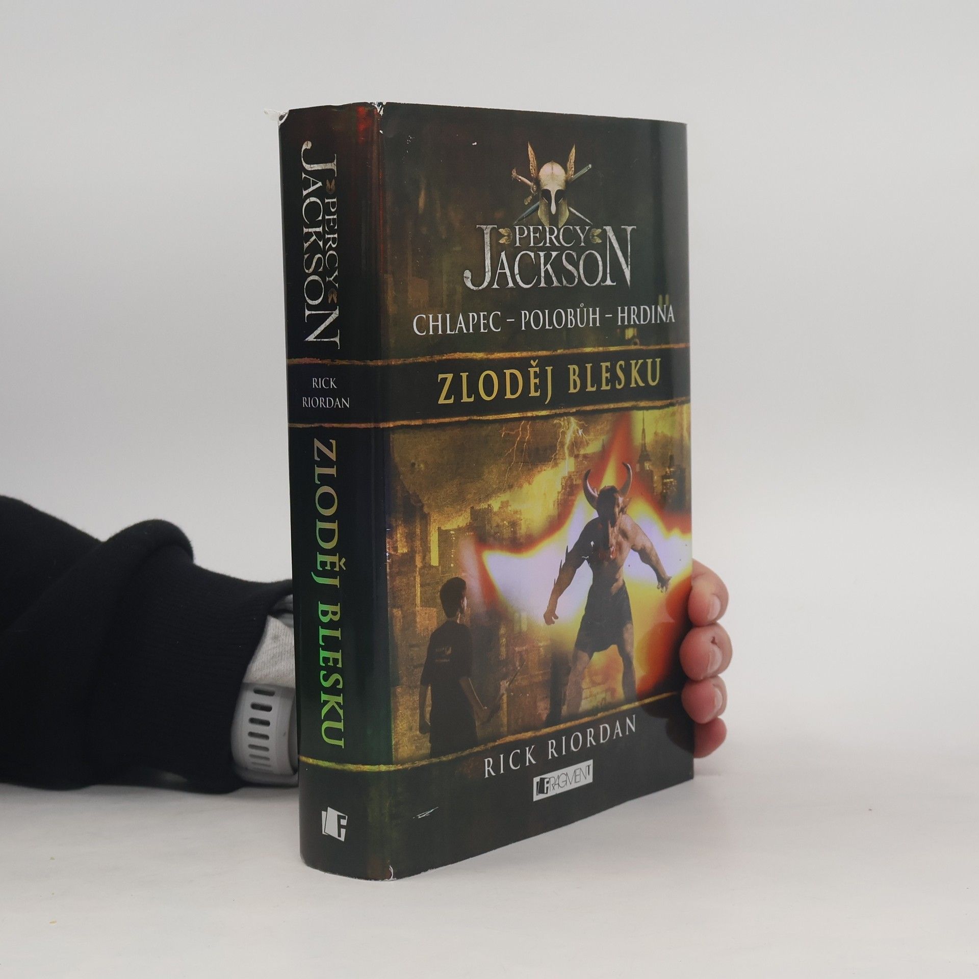 Rick Riordan Percy Jackson. Zloděj blesku