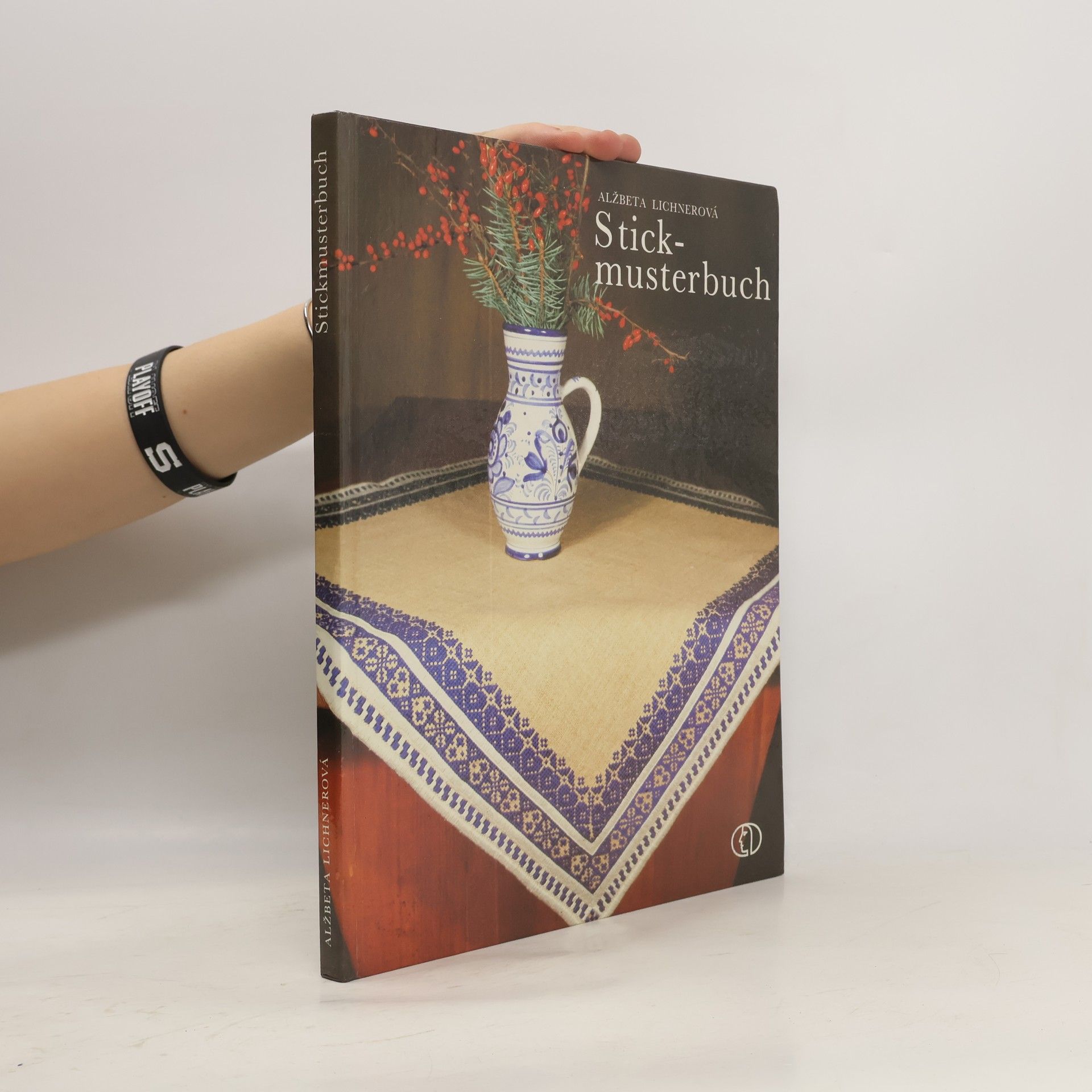 Alžbeta Lichnerová Stick-musterbuch