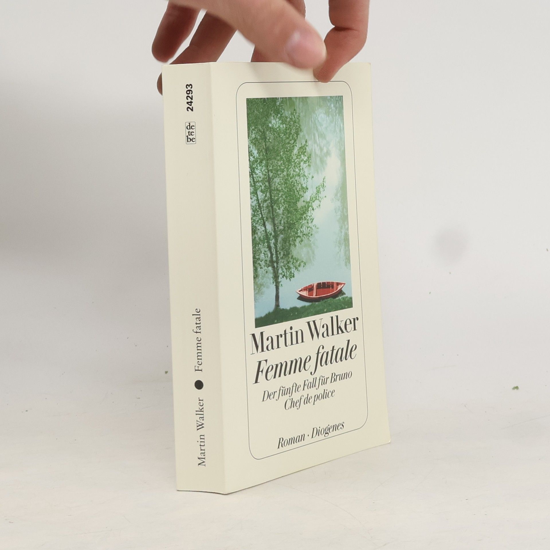 Martin Walker Femme fatale