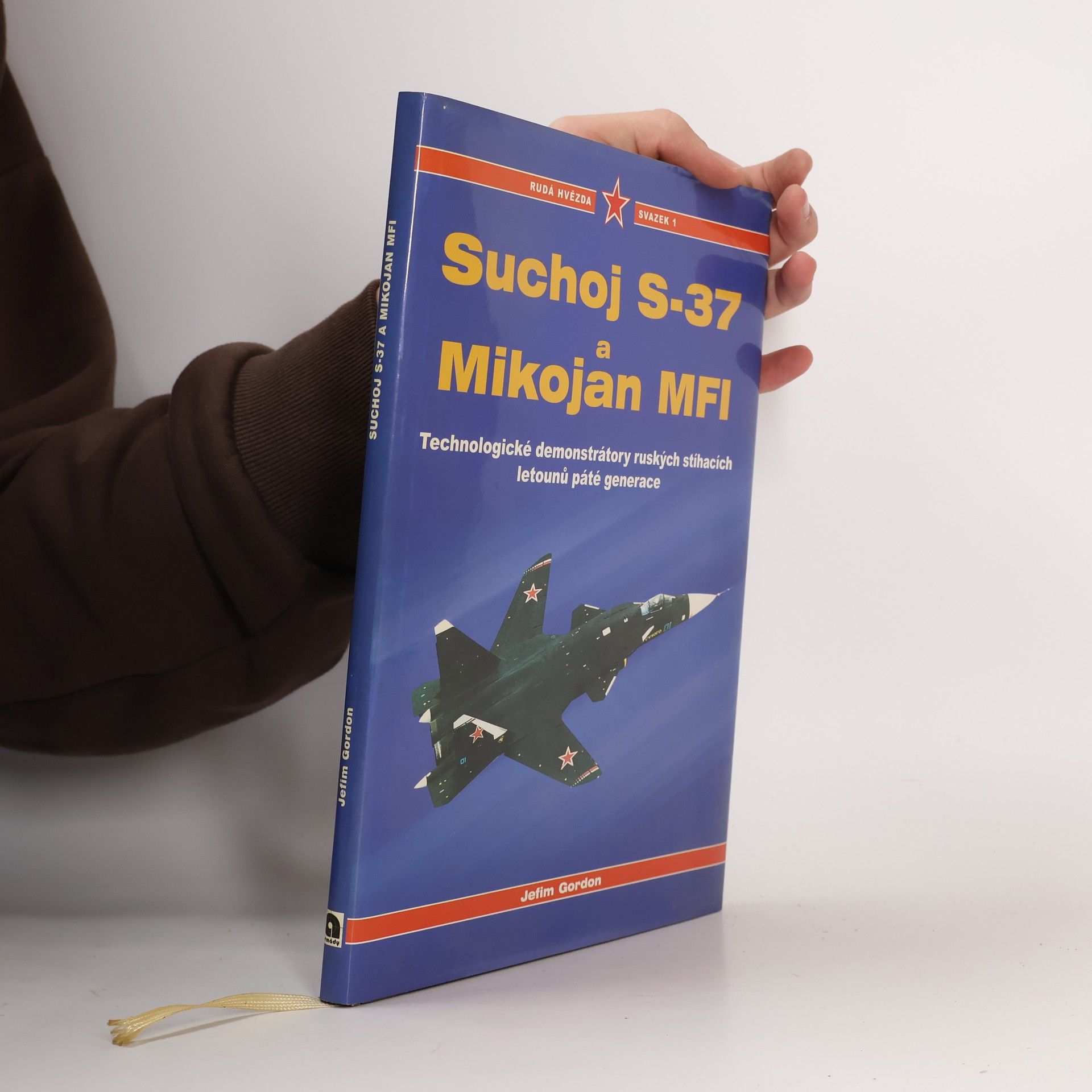 Suchoj S-37 a Mikojan MFI
