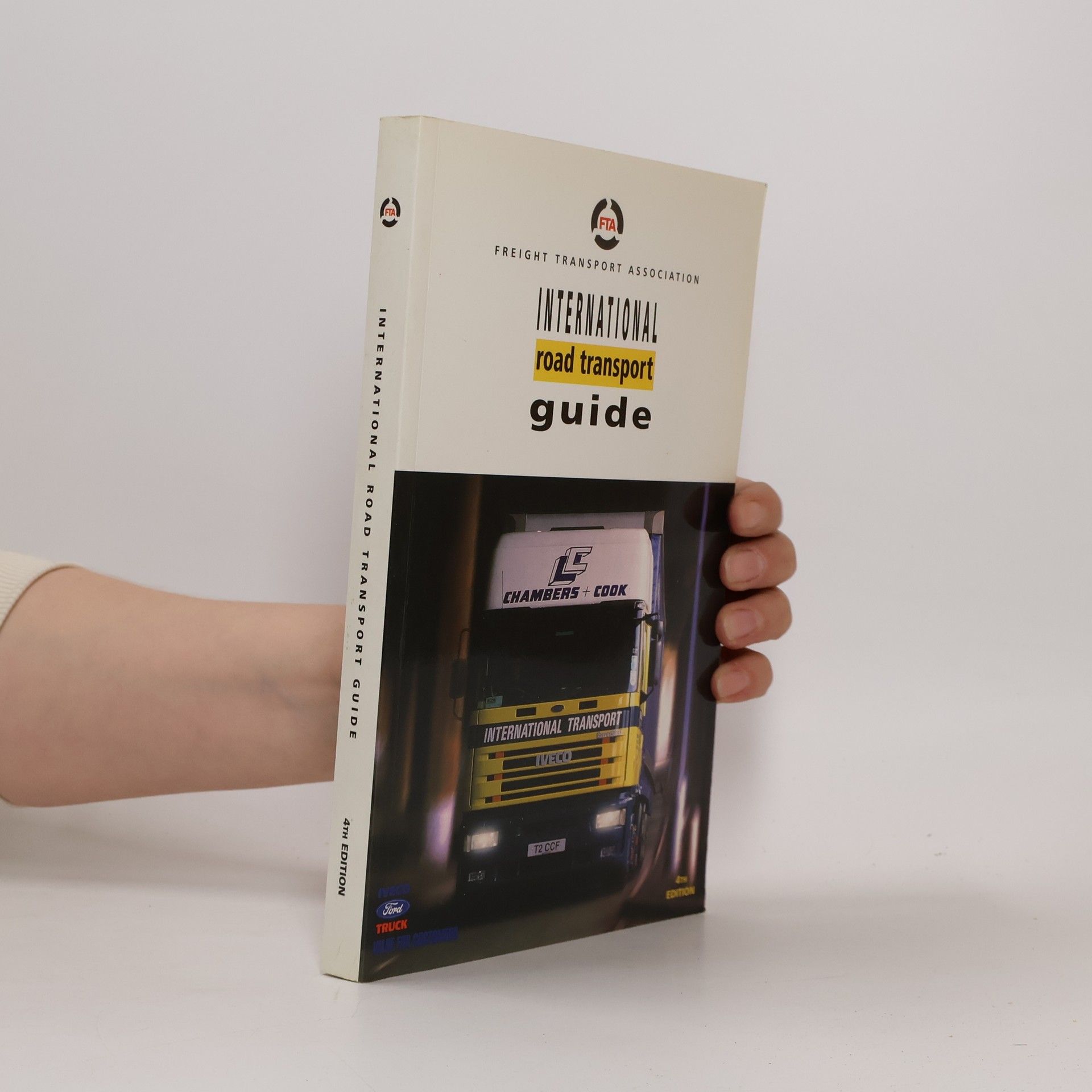 Autorenkollektiv International road transport guide