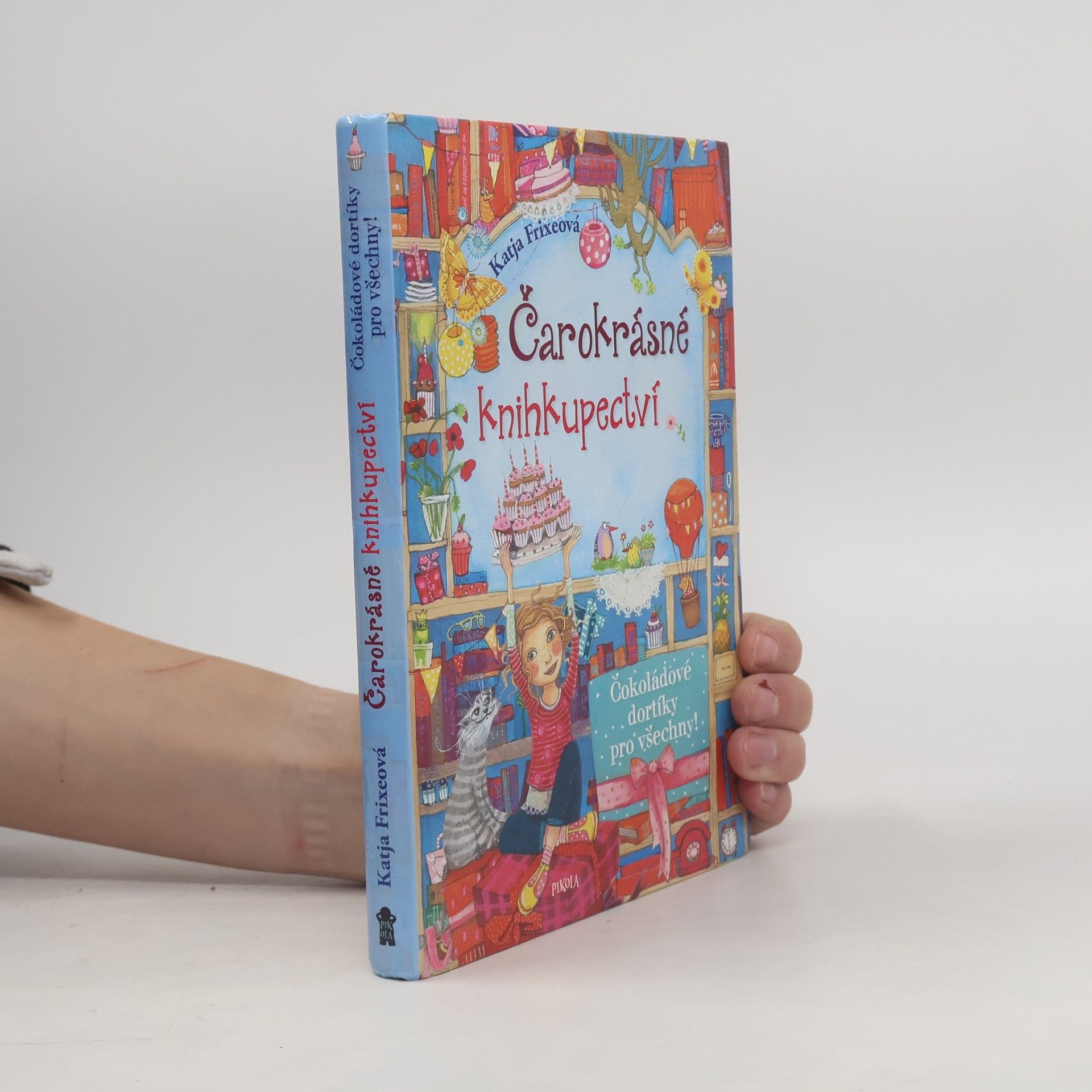 Čarokrásné knihkupectví. Čokoládové dortíky pro všechny!