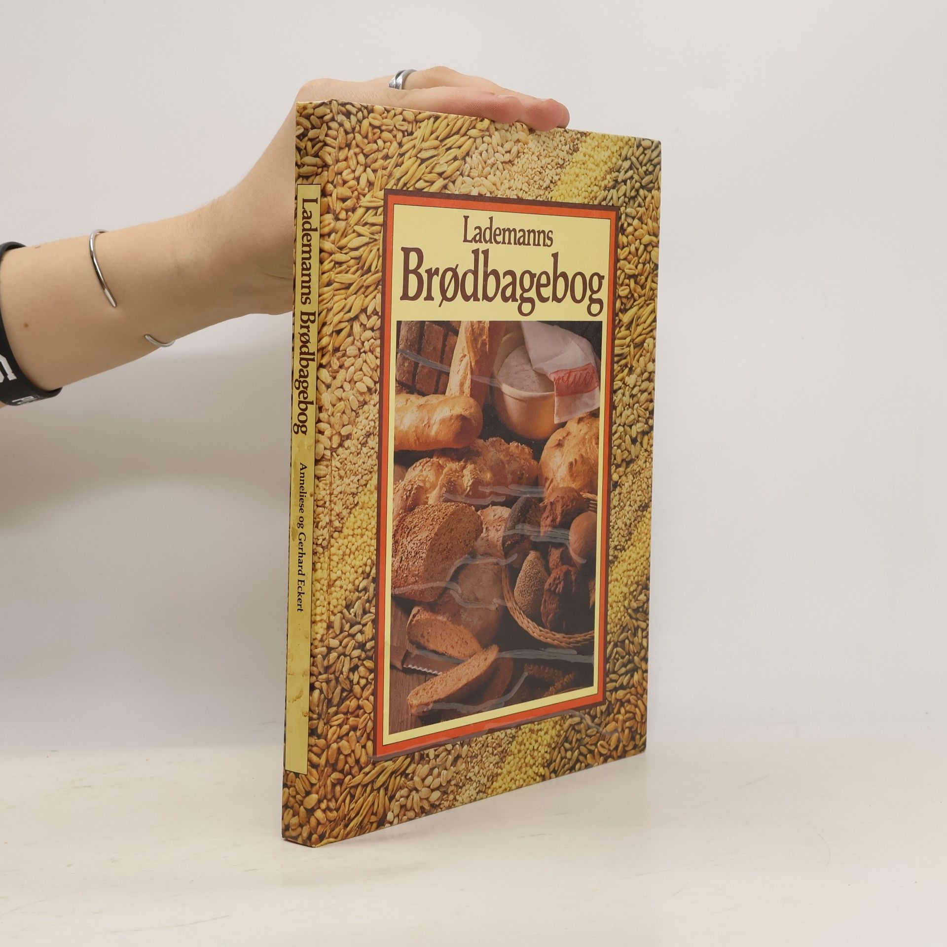 Various authors Lademanns Brødbagebog