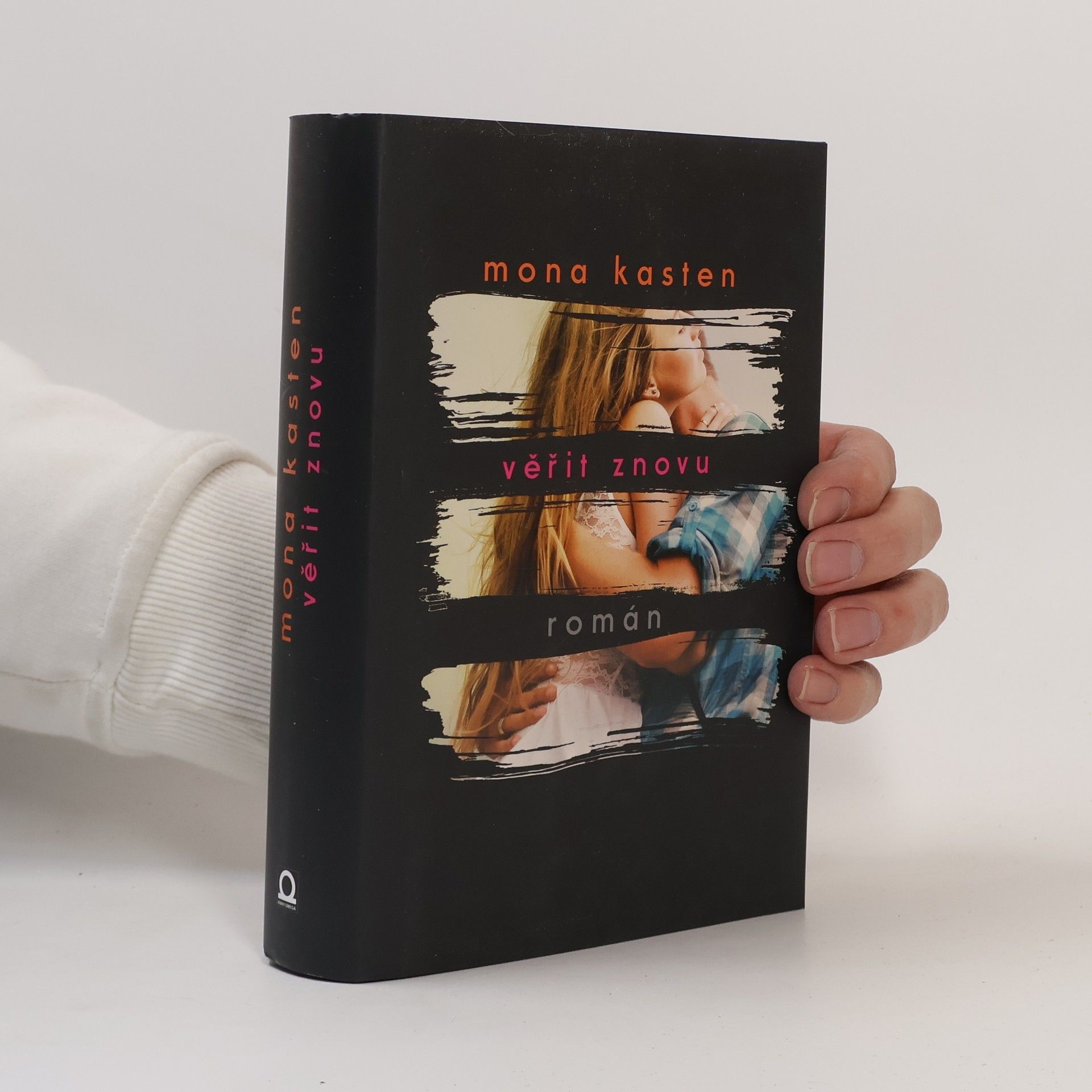 Mona Kasten Věřit znovu