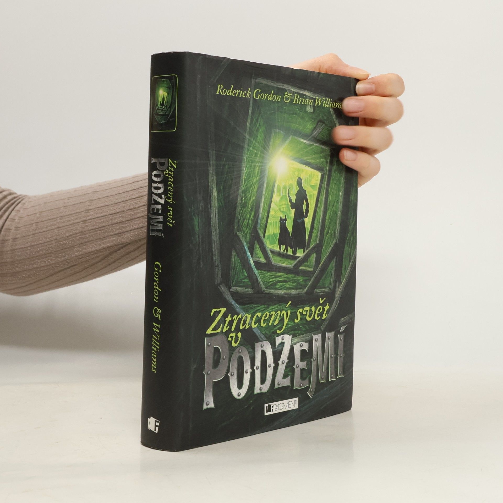 Roderick Gordon Ztracený svět v podzemí