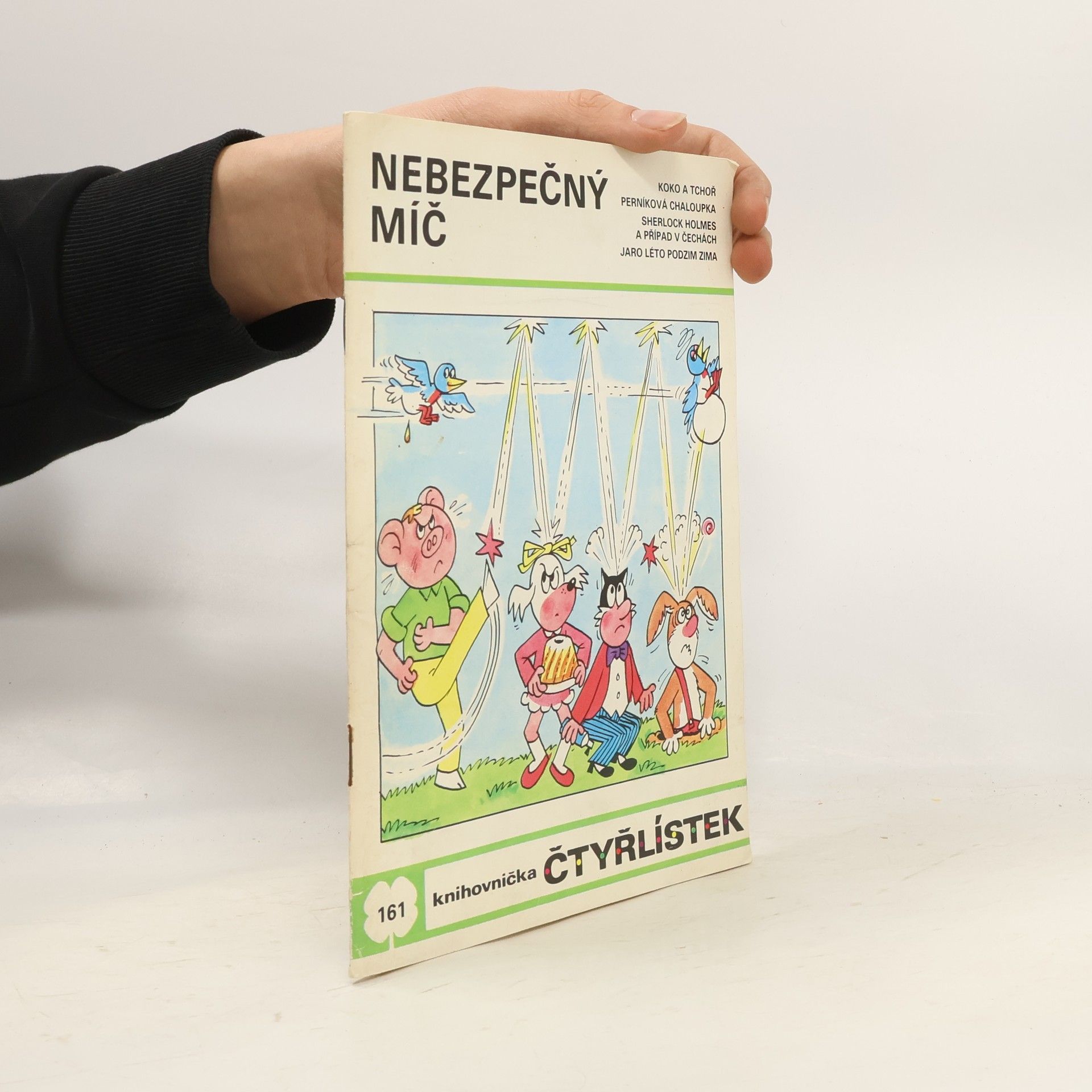 Jaroslav Němeček Čtyřlístek 161. Nebezpečný míč
