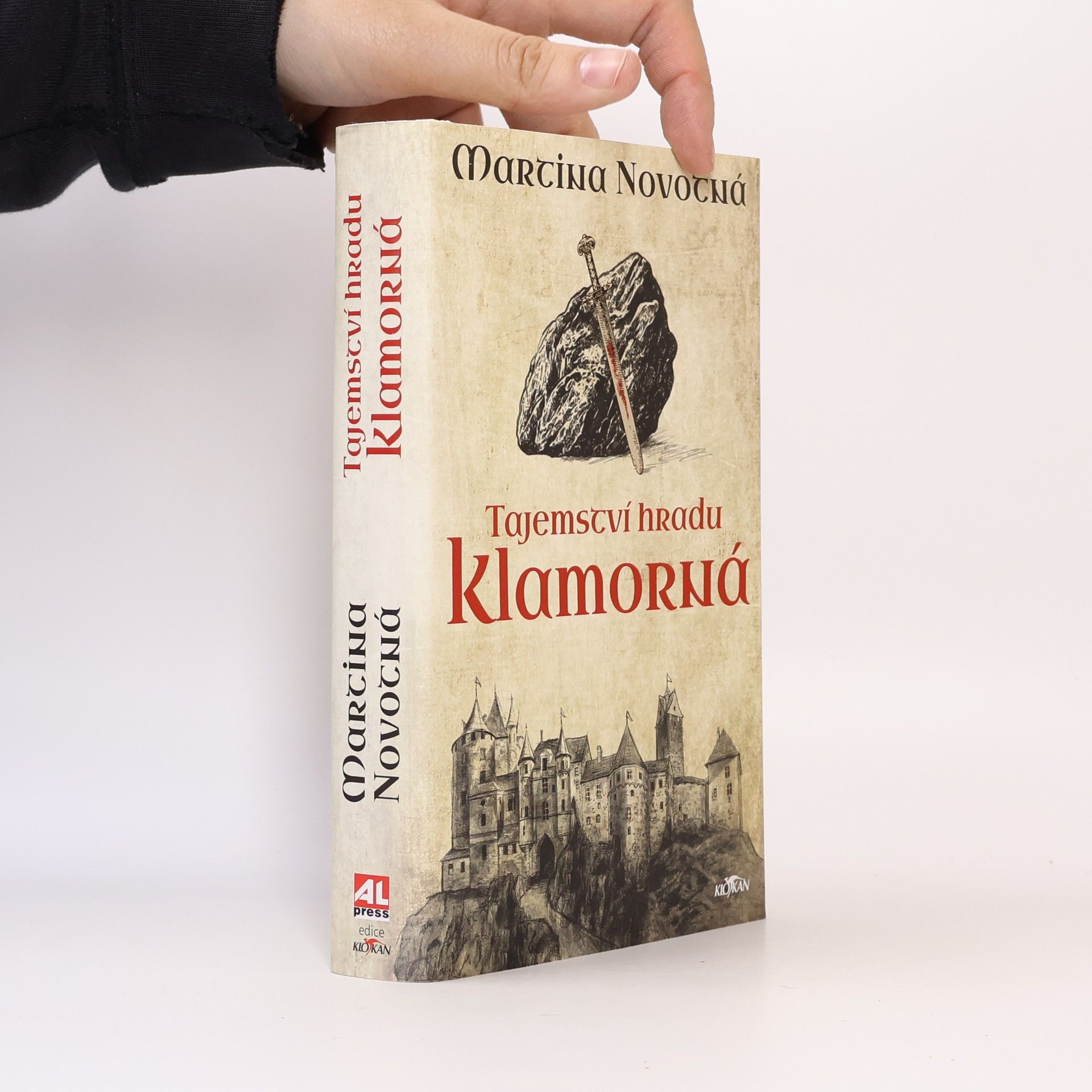 Tajemství hradu Klamorná