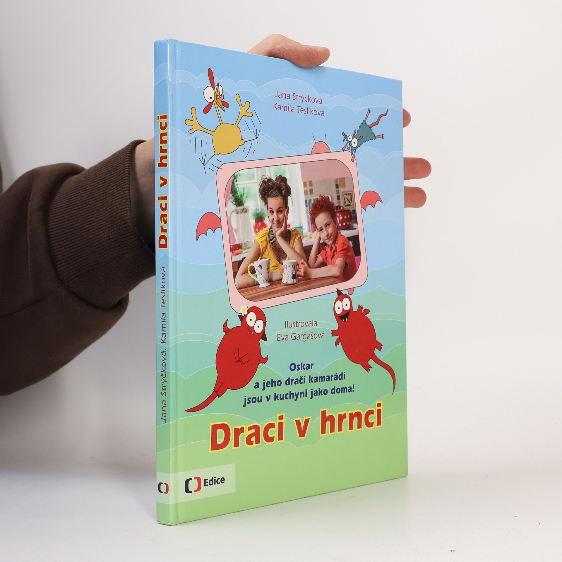 Kamila Teslíková Draci v hrnci