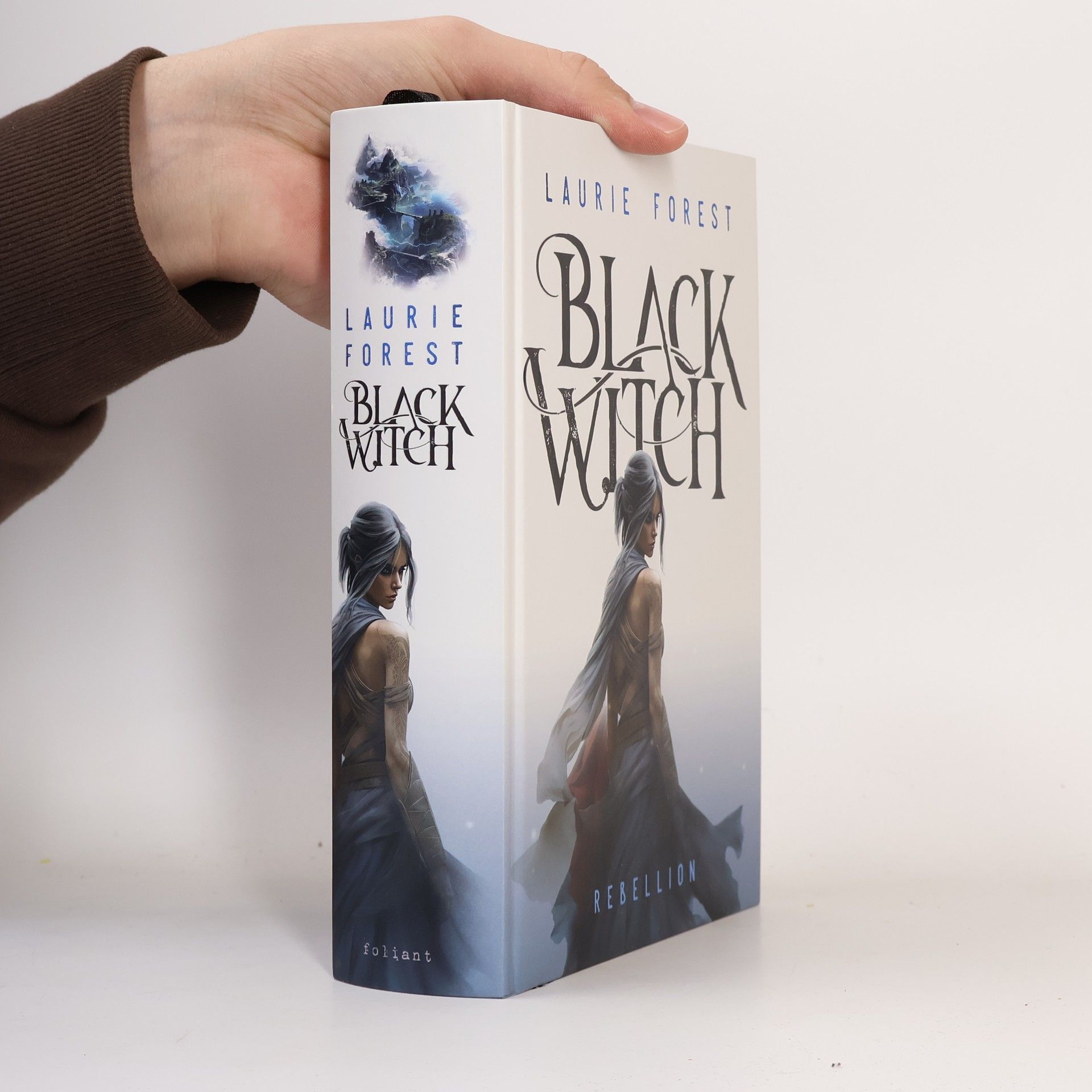 Laurie Forest Black Witch - Rebellion