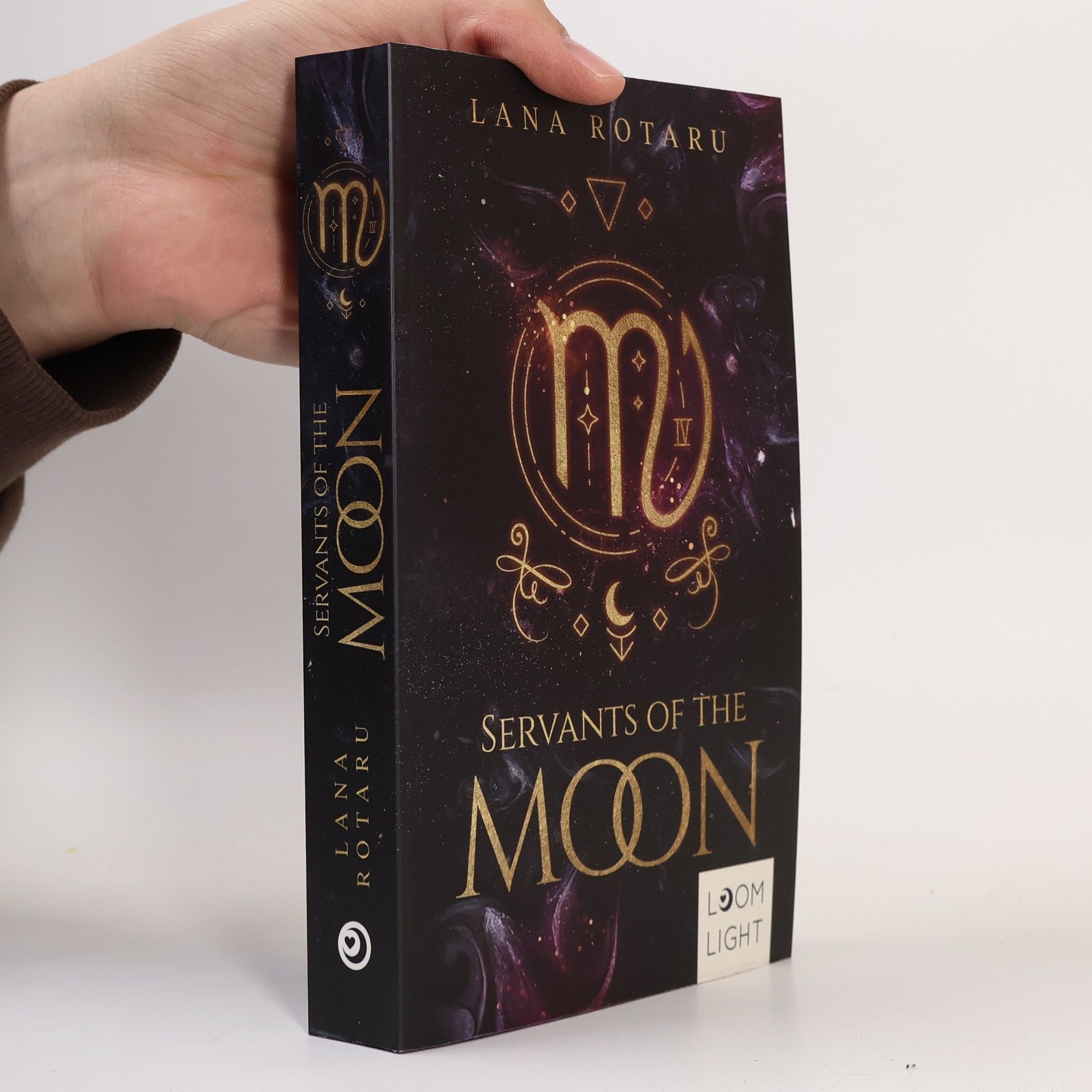 Zodiac 1: Servants of the Moon