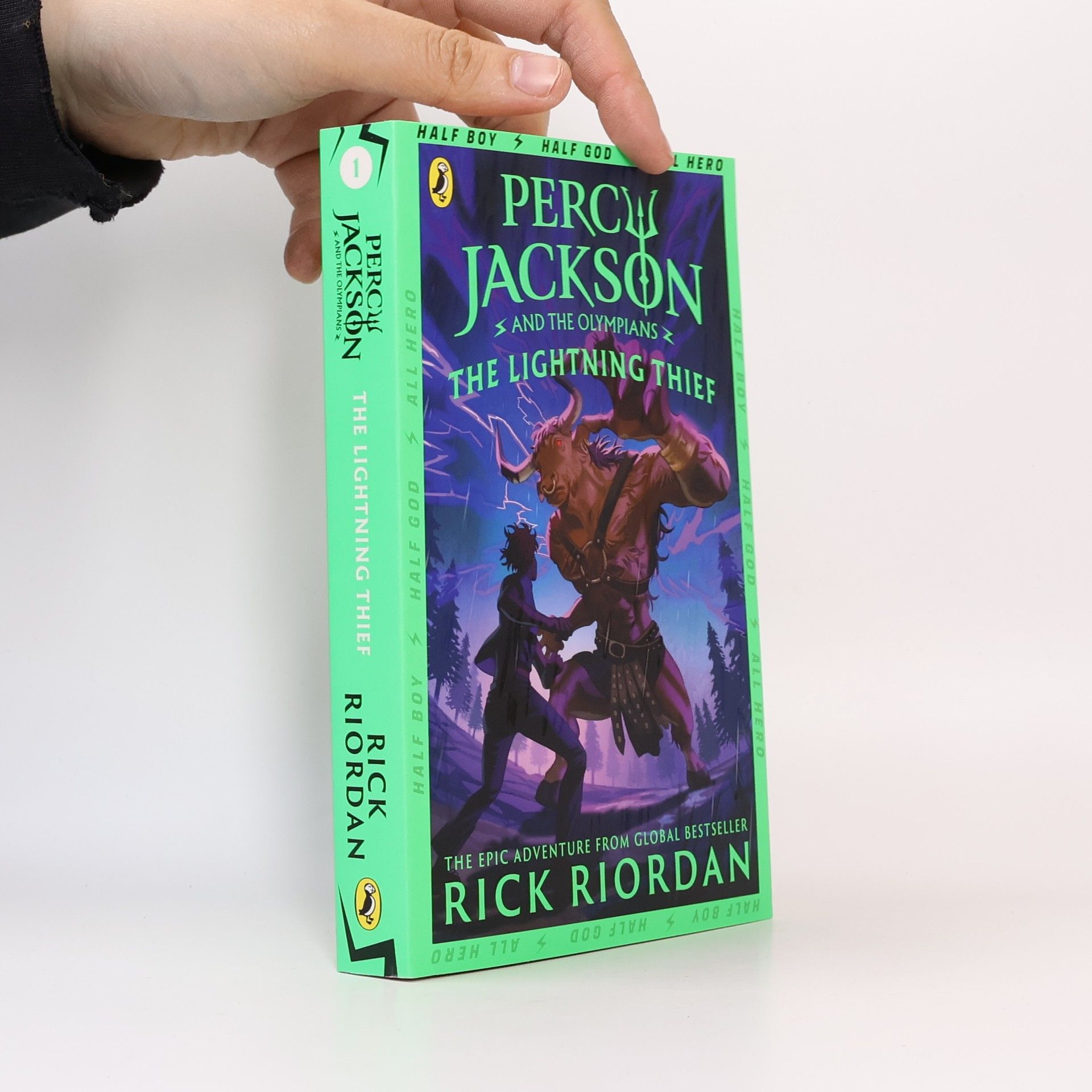 Rick Riordan Percy Jackson and the lightning thief