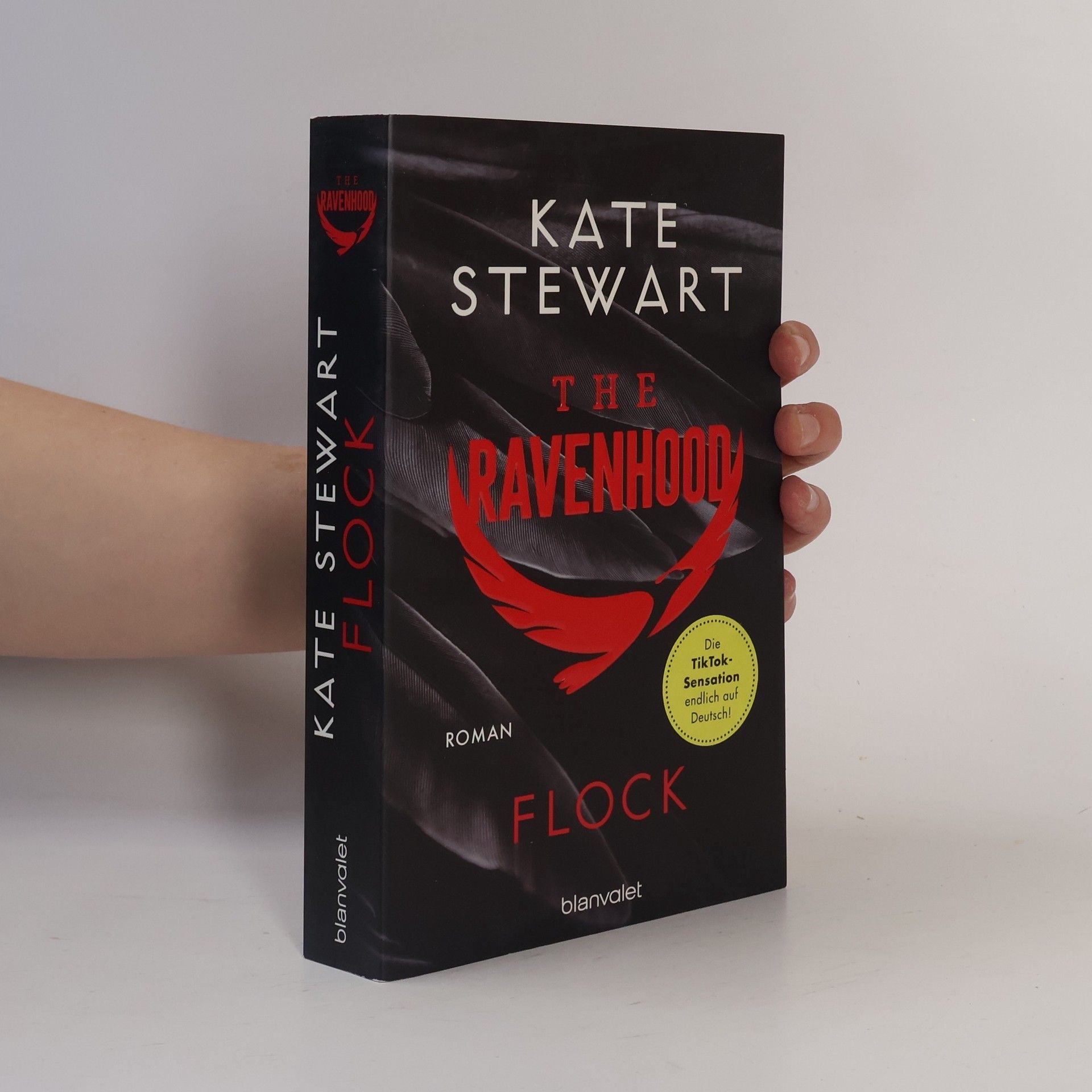 Kate Stewart The Ravenhood - Flock