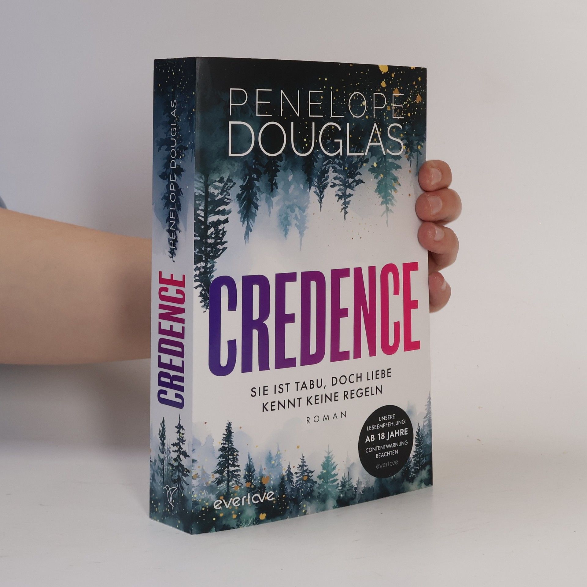 Credence - Sie ist tabu, doch Liebe kennt keine Regeln