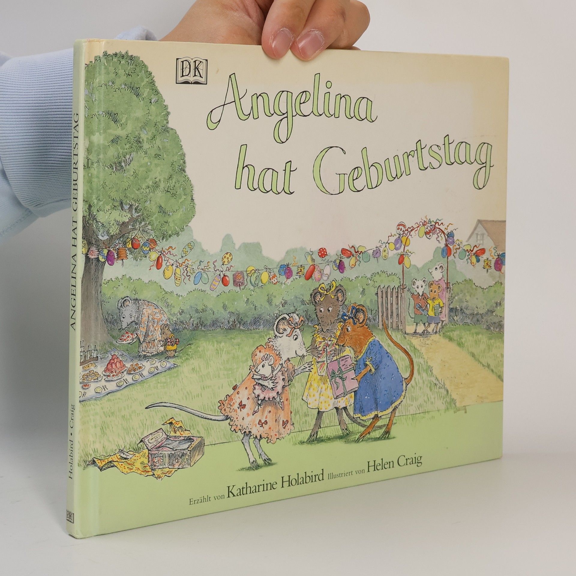 Katharine Holabird Angelina hat Geburtstag