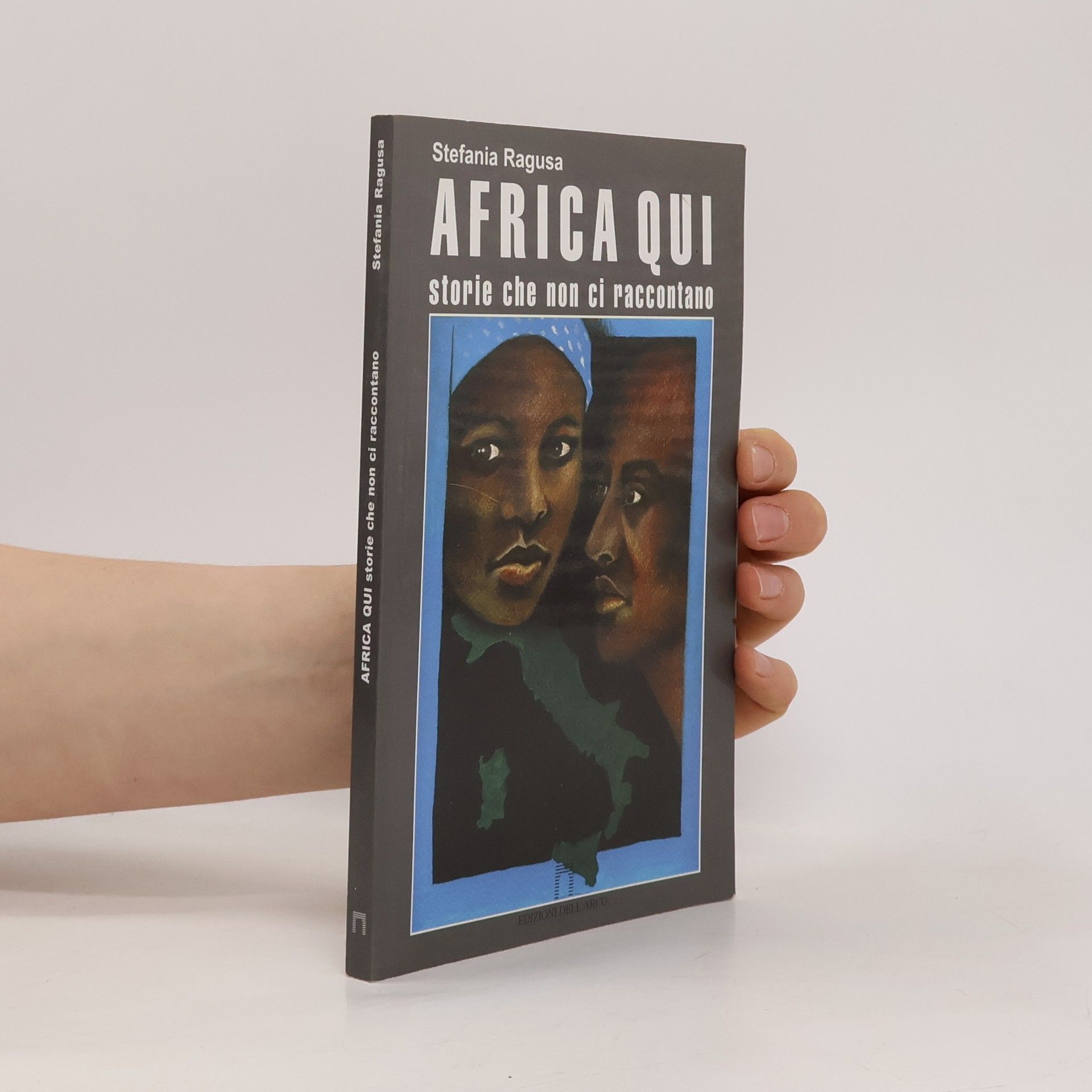 Stefania Ragusa Africa qui. Storie che non ci raccontano