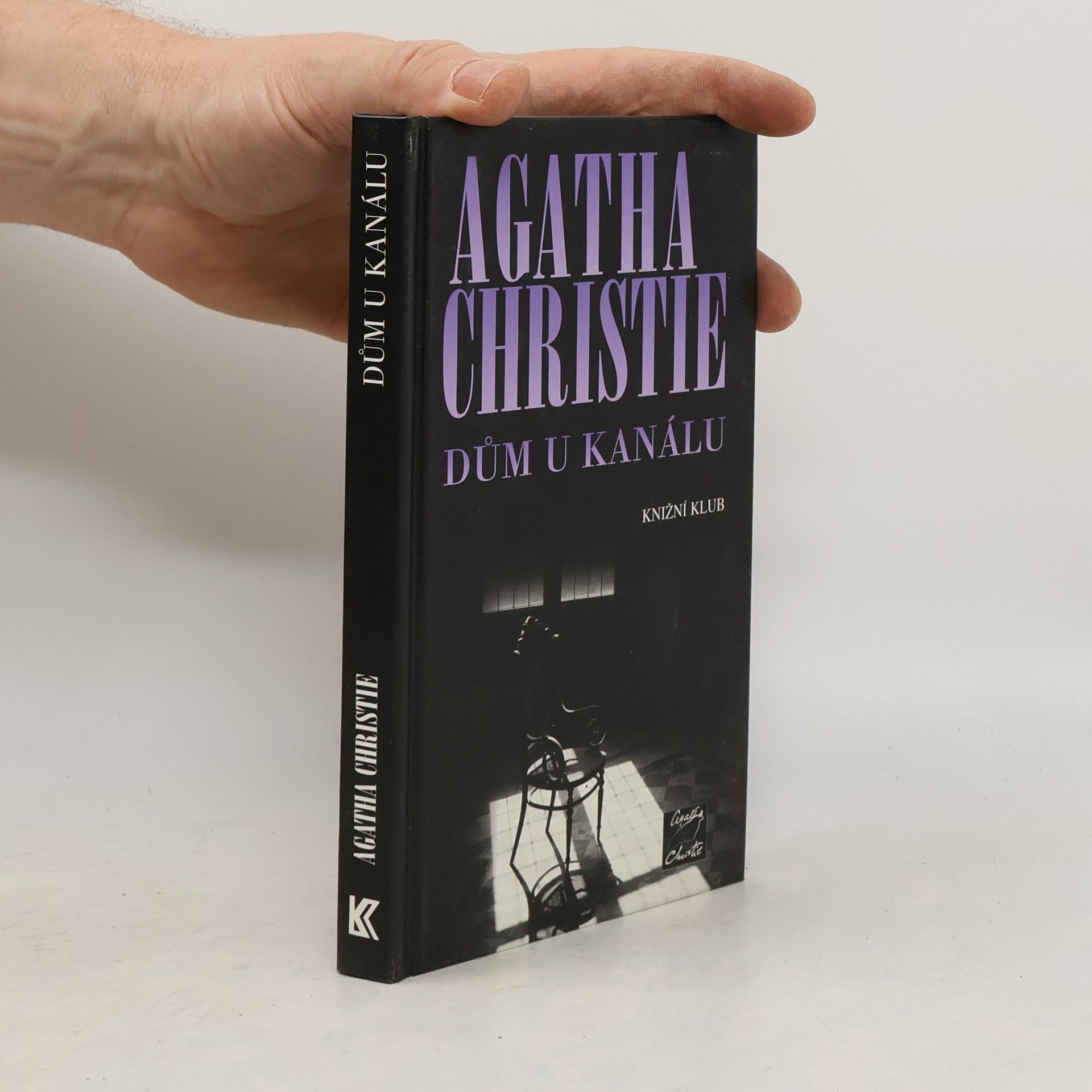 Agatha Christie Dům u kanálu