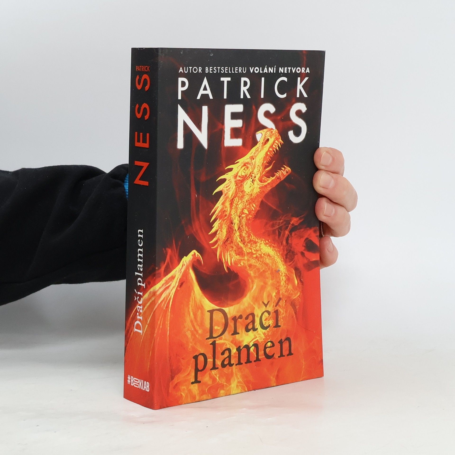 Patrick Ness Dračí plamen