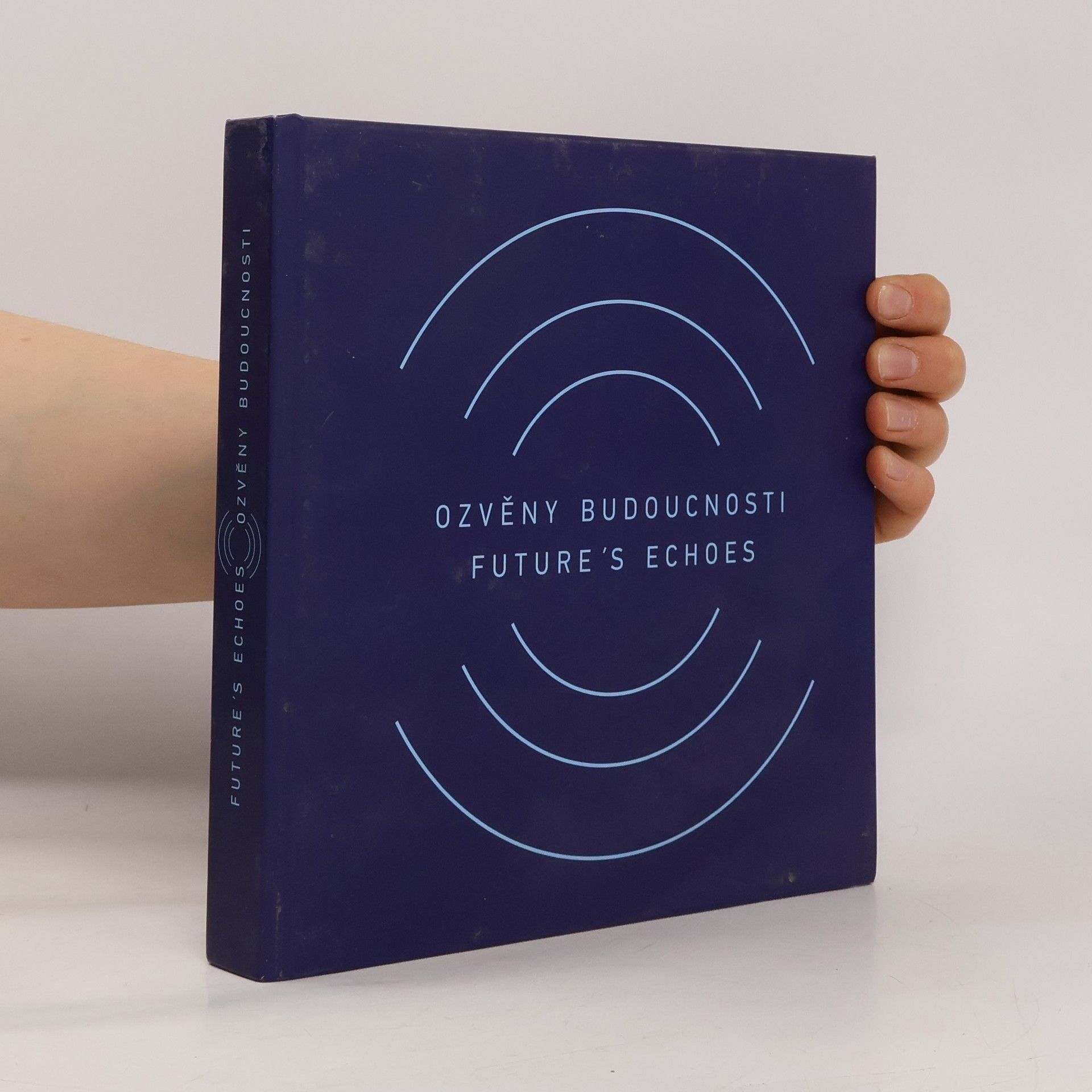 Ozvěny budoucnosti = Future's echoes