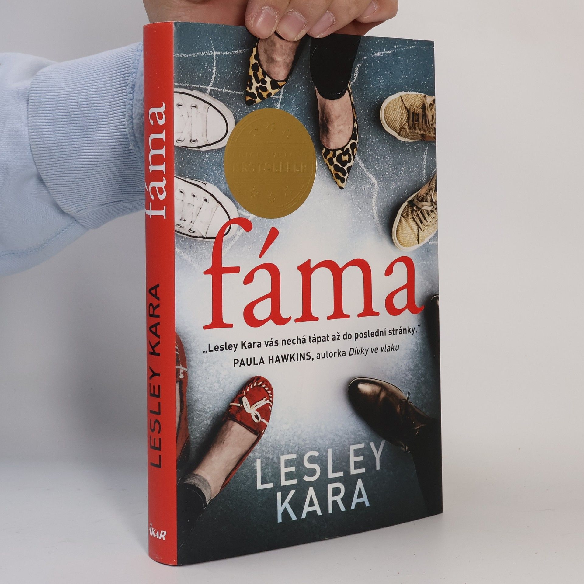 Lesley Kara Fáma