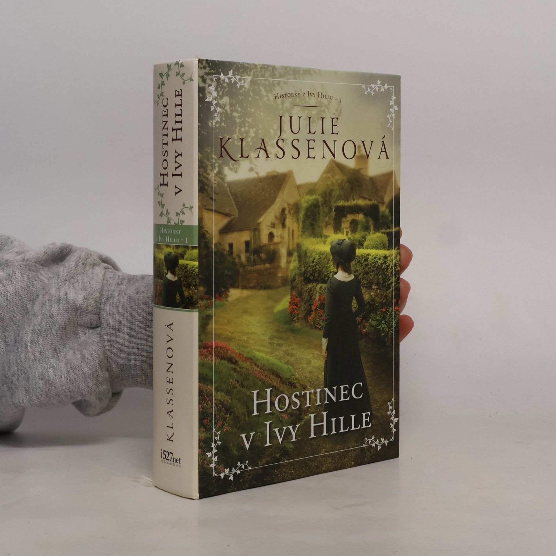 Julie Klassen Hostinec v Ivy Hille